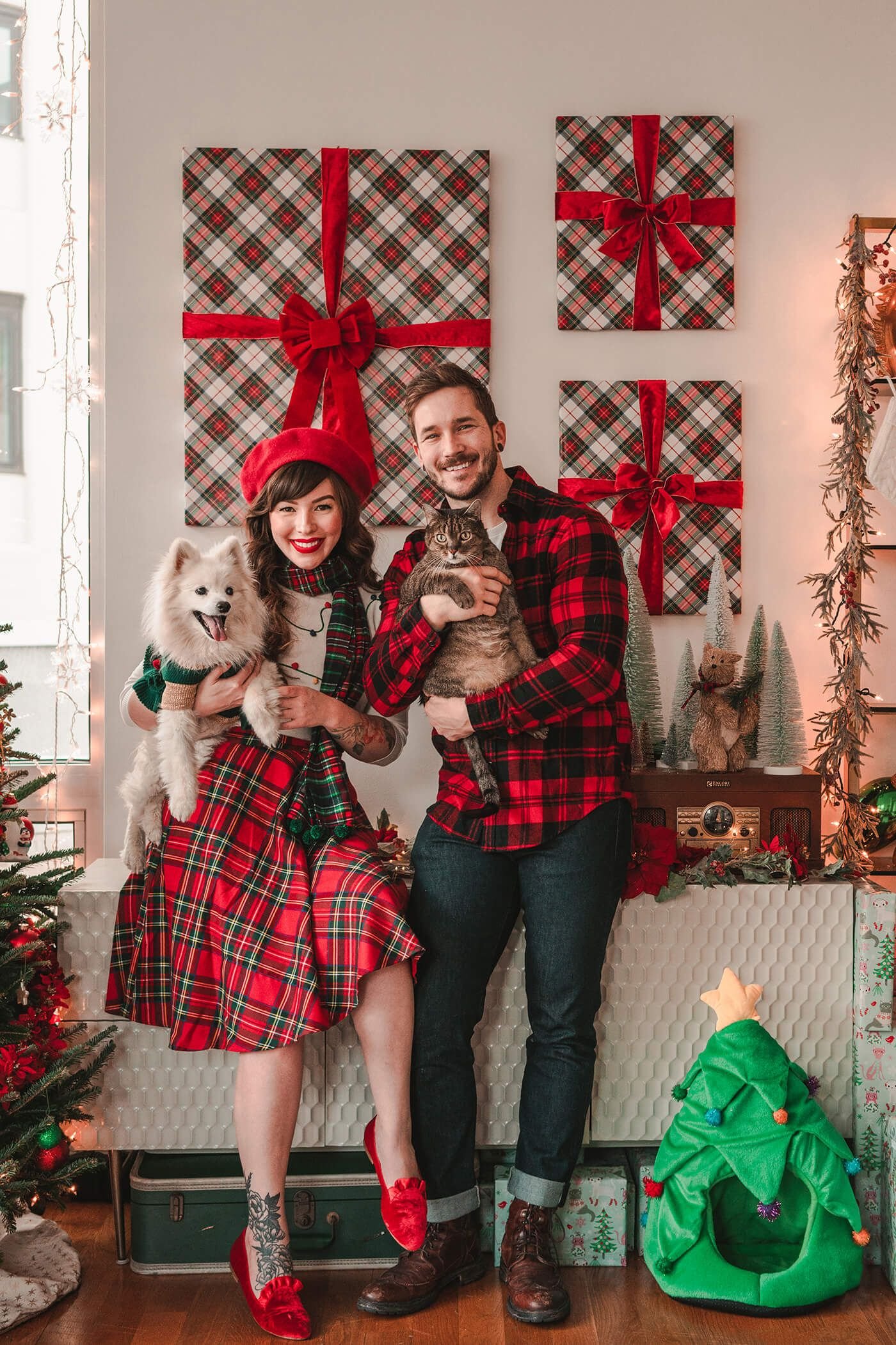 How to Take your Own Christmas Family Portraits (2023) | Marcie in Mommyland