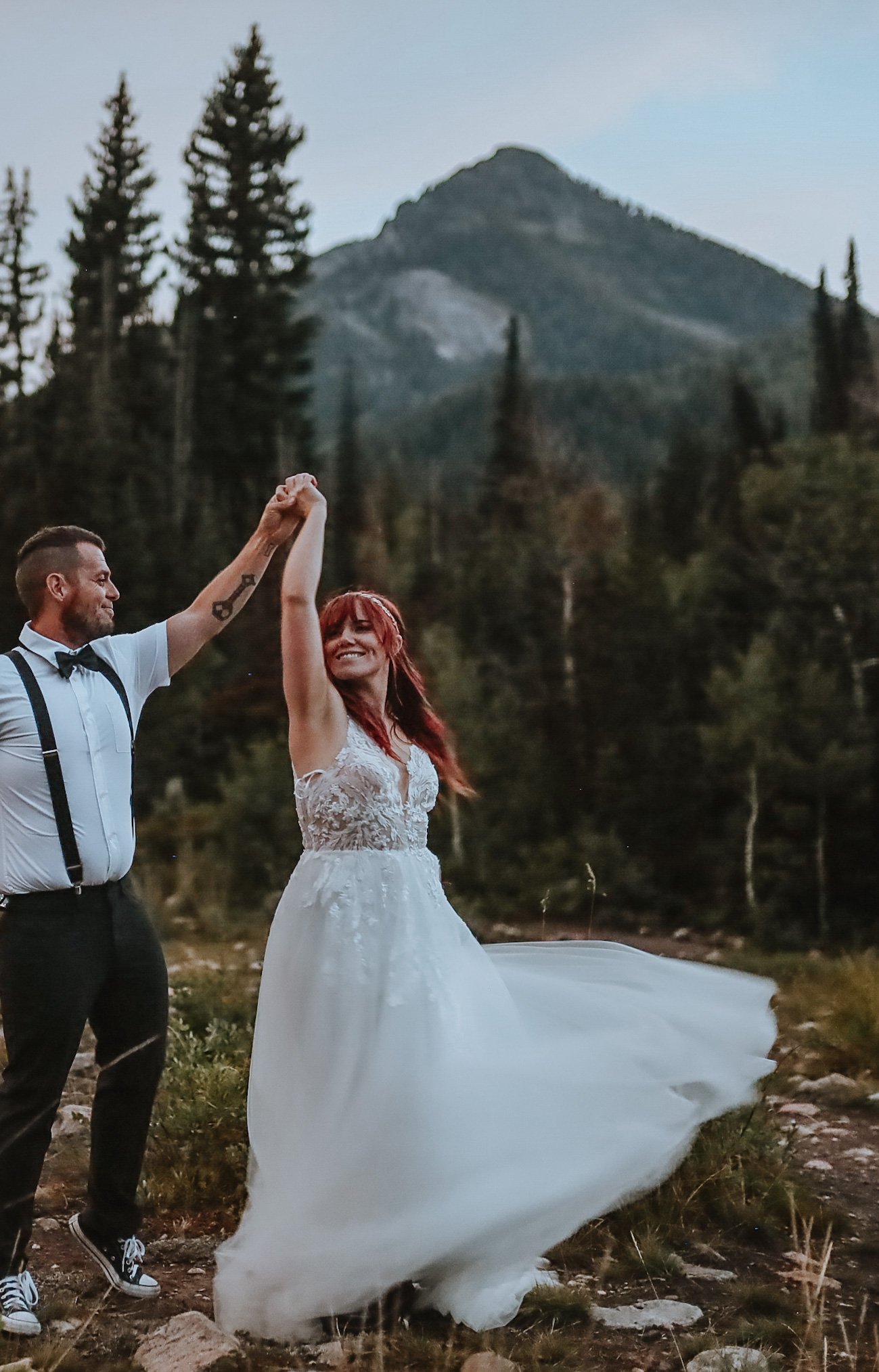 PNW STYLE WEDDING PHOTOGRAPHY PHOTOGRAPHER.JPEG