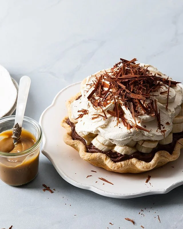 Excuse me as I face-plant into this pile of whipped cream covered Chocolate Banana Pie 🤦🏻‍♀️ Mondays, am I right!?! Recipe is from #icingonthecakebook and would be perfect for Thanksgiving. Too soon to talk Thanksgiving menus? Not if you remember that Canadian Thanksgiving is in less than two weeks- this will be my 6th one and I still forgot how early it is lol. *
*
*
*
*  #stylesweetdaily #bhgfood #abmlifeissweet #f52grams #feedfeed #foodblogfeed @foodblogfeed #thebakefeed #imsomartha #lifeandthyme #thekitchn  #foodwinewomen #thesugarfiles #bakefromscratch #bakersofinstagram #dessertgoals #bombesquad #fbcigers #tohfoodie #wsbakeclub #mywilliamssonoma
#kingarthurflour  #foodphotography #f52fallkickoff #eeeeeats #beautifulcuisine #feedfeedbaking #onthetable #nielsenmasseyinspires @dominosugar