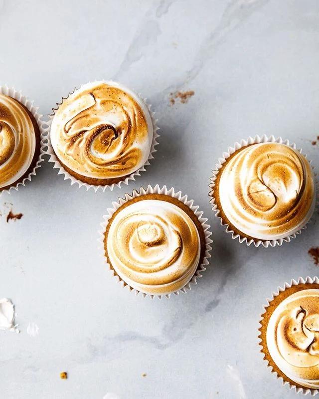 How many pumpkin things will I “S’mores-ify” this season? Last week it was the Pumpkin S’mores Sheet Cake and last year were these Pumpkin S’mores Cupcakes. What about a Pumpkin S’mores Pie? I guess we will have to wait and see 😘 Recipe is on Style Sweet ❤️💗 *
*
*
*
*
*  #stylesweetdaily  #bhgfood #abmlifeissweet #f52grams #feedfeed #foodblogfeed @foodblogfeed #thebakefeed #imsomartha #lifeandthyme #thekitchn  #foodwinewomen #thesugarfiles #bakefromscratch #bakersofinstagram #dessertgoals #bombesquad #studiodiysugarfix #tohfoodie 
#kingarthurflour #madewithkitchenaid  #foodphotography #flatlay #cupcakedecorating #smorescake #cupcakelovers #cupcakeideas #pumpkinspice