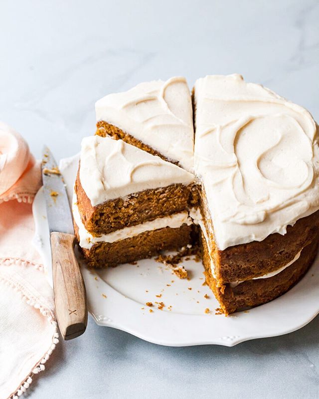 The Best Pumpkin Cake with Maple Cream Cheese Frosting! It’s up on Style Sweet today and is begging for you to take a bite. This cake is based off my Best Carrot Cake that you all absolutely love so you know this one is going to be good. There’s just something about the simplicity of a two layer cake with those swoops of maple cream cheese that begs to be devoured RIGHT NOW! And pumpkin, cuz duh - ‘tis the season! Recipe link in profile 🌟🌟🌟 *
*
*
*
*
*  #stylesweetdaily #cakeoftheday #cakedecorating  #bhgfood #abmlifeissweet #f52grams #feedfeed #foodblogfeed @foodblogfeed #thebakefeed #imsomartha #lifeandthyme #thekitchn  #foodwinewomen #thesugarfiles #bakefromscratch #bakersofinstagram #dessertgoals #bombesquad #fbcigers #tohfoodie #wsbakeclub #mywilliamssonoma
#bobsredmill @bobsredmill #madewithkitchenaid 
#layercake #cakegoals #f52fallkickoff #pumpkincake #pumpkinseason