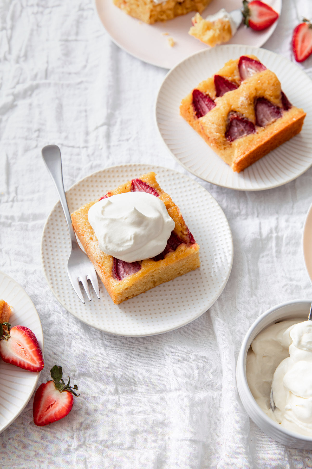 Strawberry Sancking Cake with whipped cream