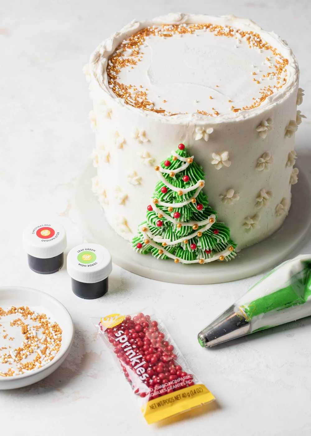 How to Make a Christmas Tree Cake
