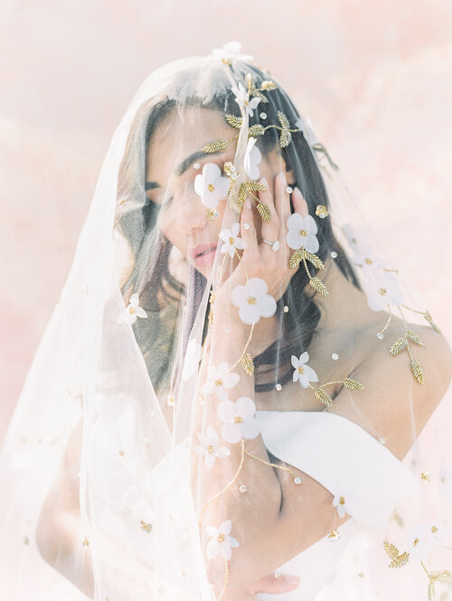 ATHENA | Wedding veil with flowers