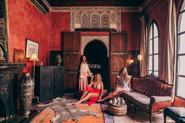 1000 and 1 night vibes with my girls @pure.soraya &amp; @allegrabuss at beautiful @dardarma.riad Thanks for having us 💛✨
.
.
.
.
.
.
.
#bestvacations #portrait_vision  #morocco #riad #portraitgames  #theimaged #ig_color #beautifuldestinations #ig_tr