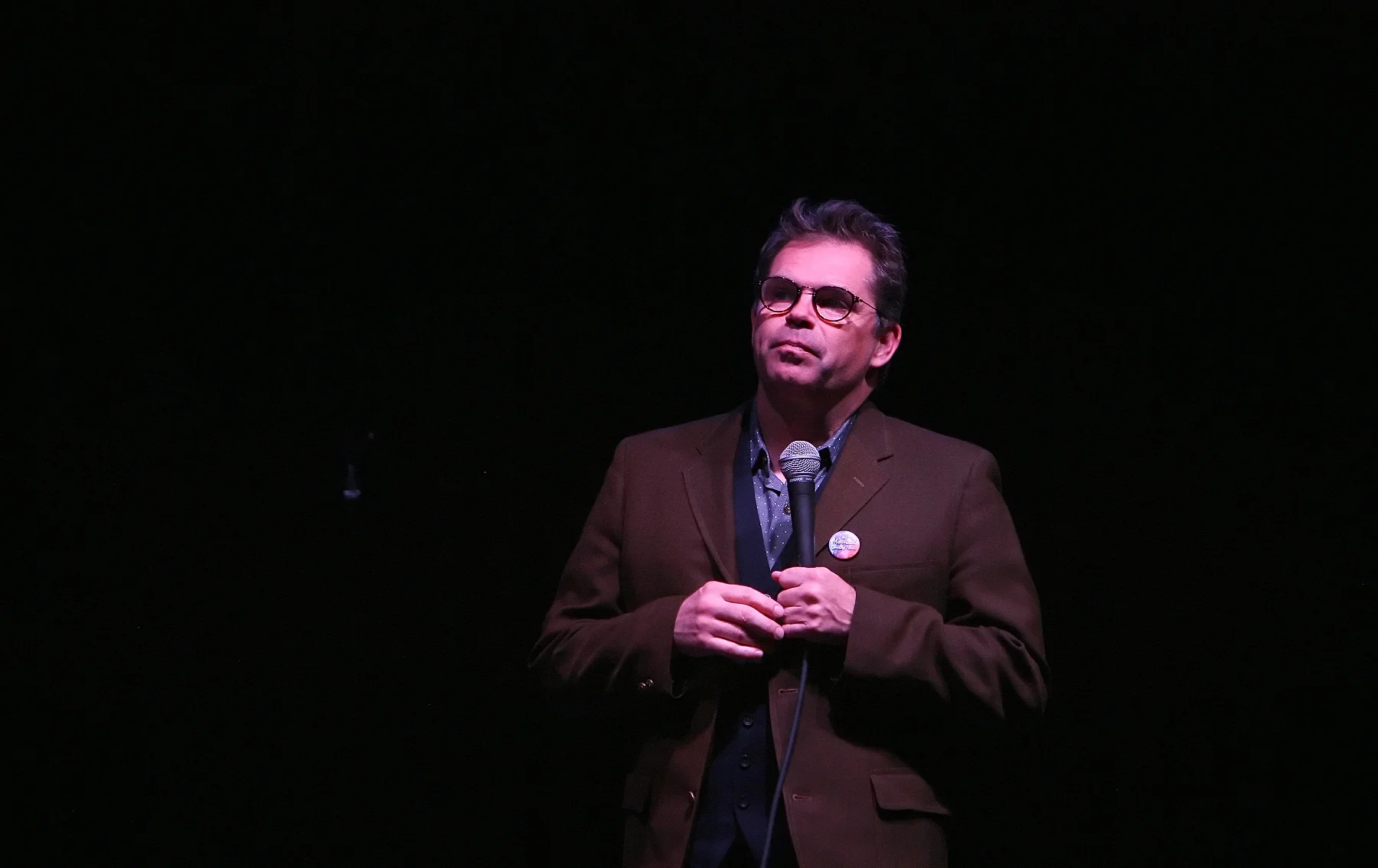 Dana Gould LOCATION: Press Room PHOTO CREDIT: Matt Santos