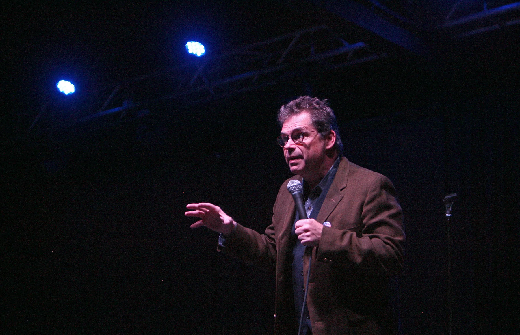 Dana Gould LOCATION: Press Room PHOTO CREDIT: Matt Santos