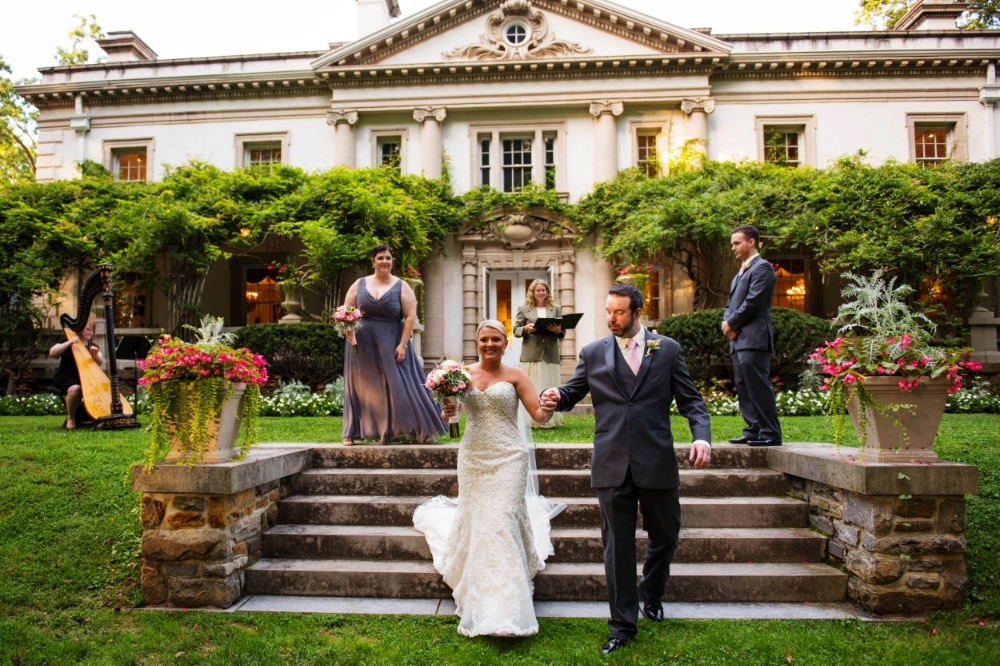 Laura playing for a wedding at the Liriodendron Mansion 2015