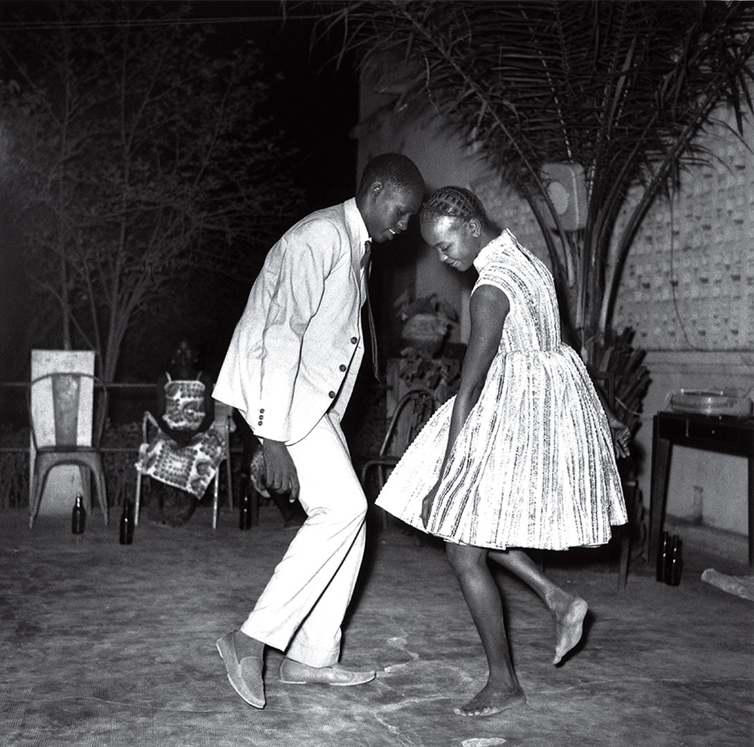 Nuit de Noël (Happy Club) by Malick Sidibè