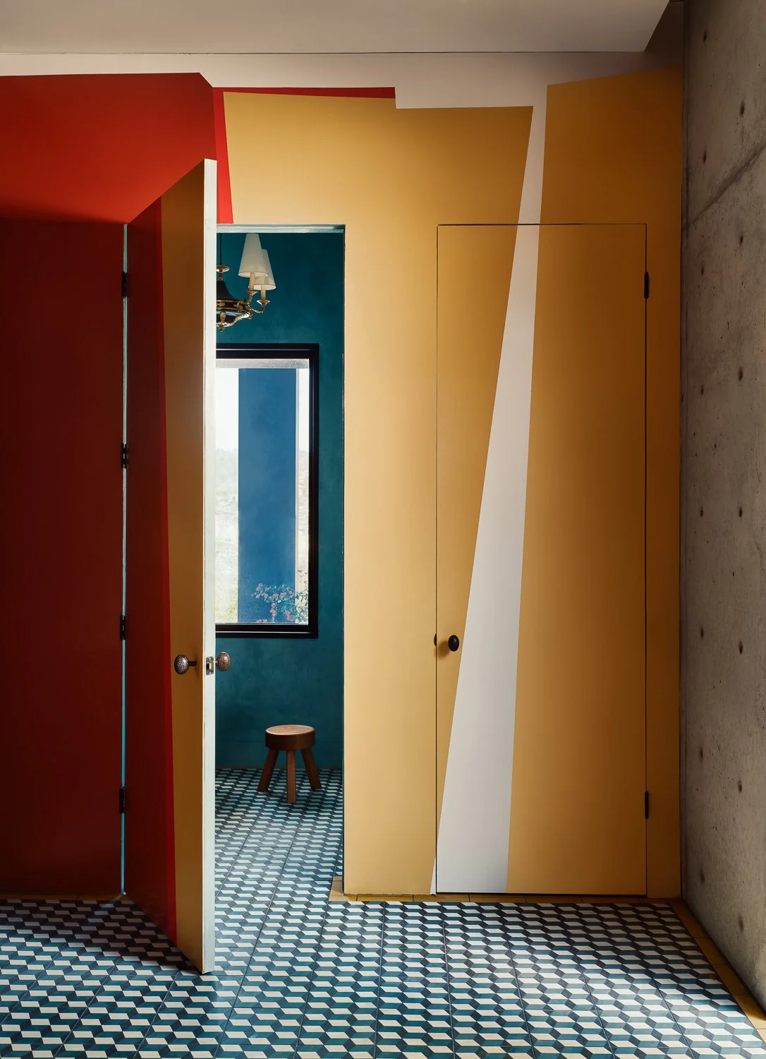 hallway25343.3.jpg