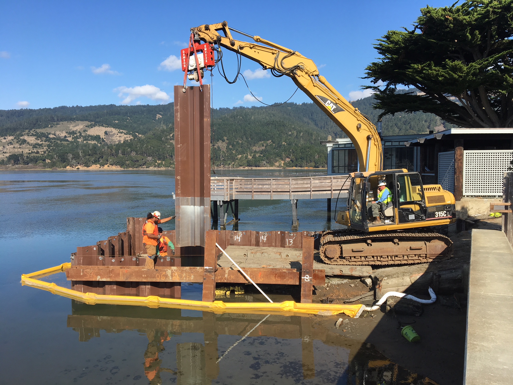   Welcome To Valentine Corporation   Project: Stinson Beach Boat Ramp - Seadrift Association  If It's Difficult Or Unusual, Call Us!   Contact Us  