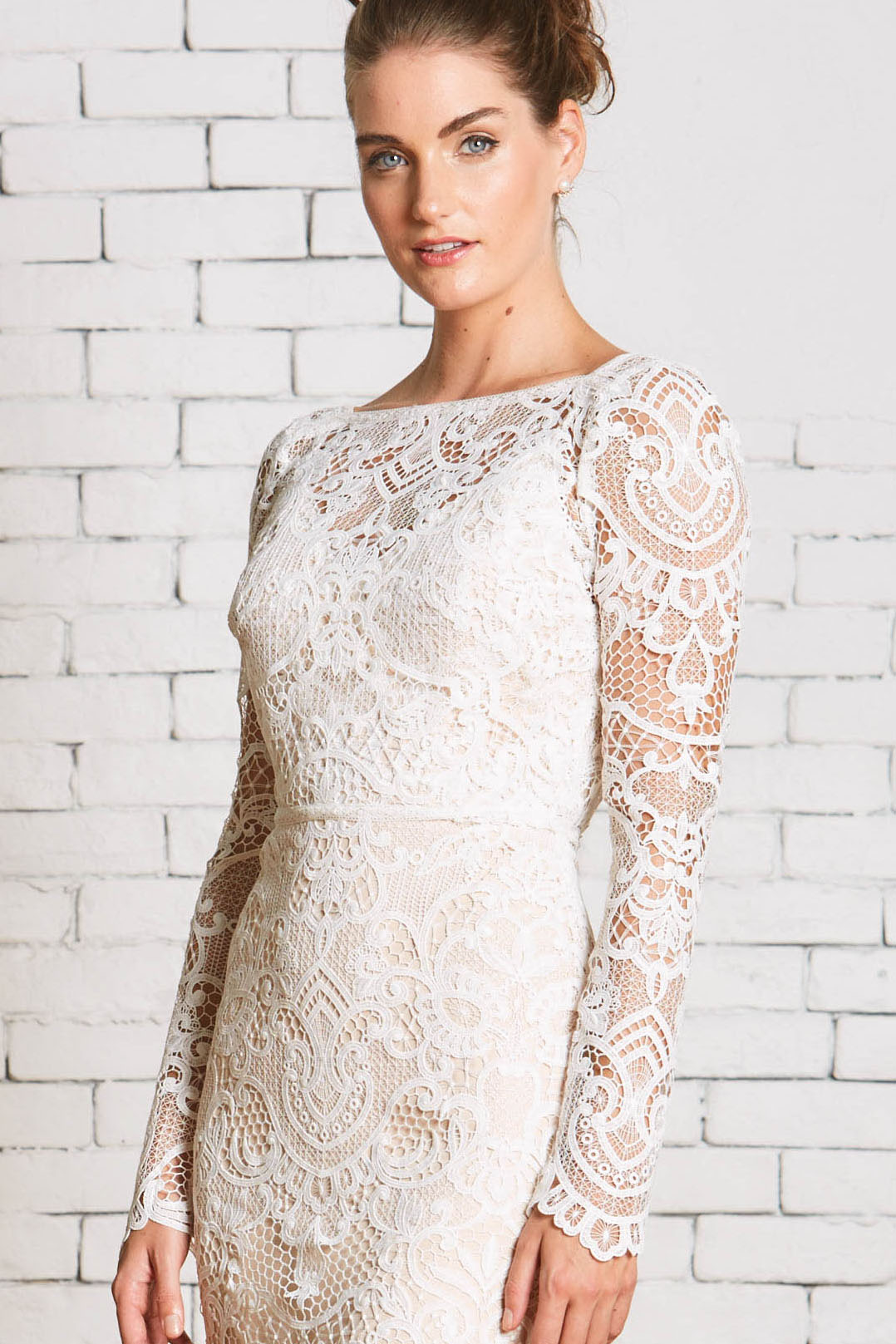 7a.Rebecca_Schoneveld_Freya_top_Bold_Lace_Stylish_Bridal_Separates.jpg