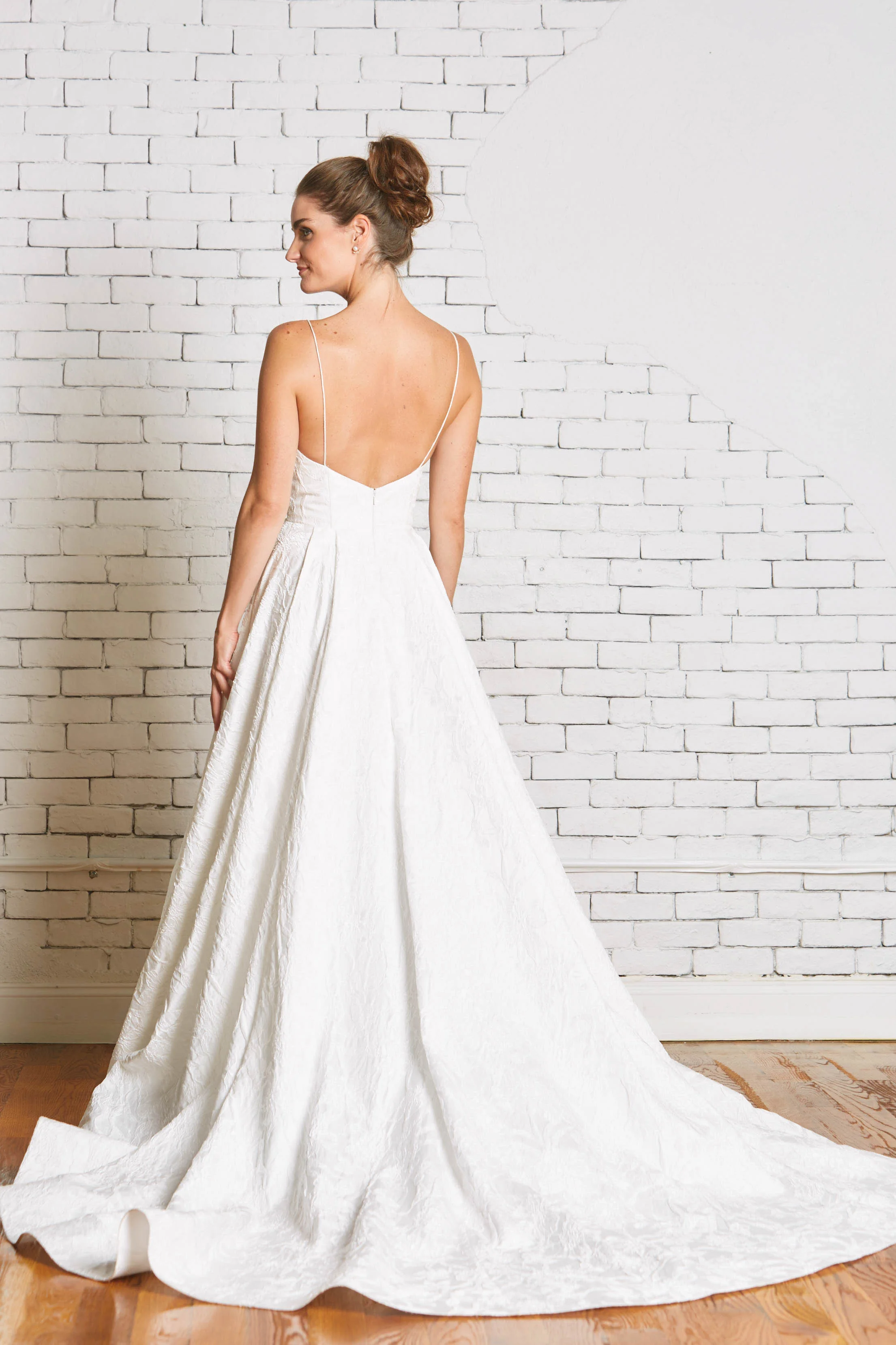 21b.Rebecca_Schoneveld_Whitney_Gown_Back-44.jpg