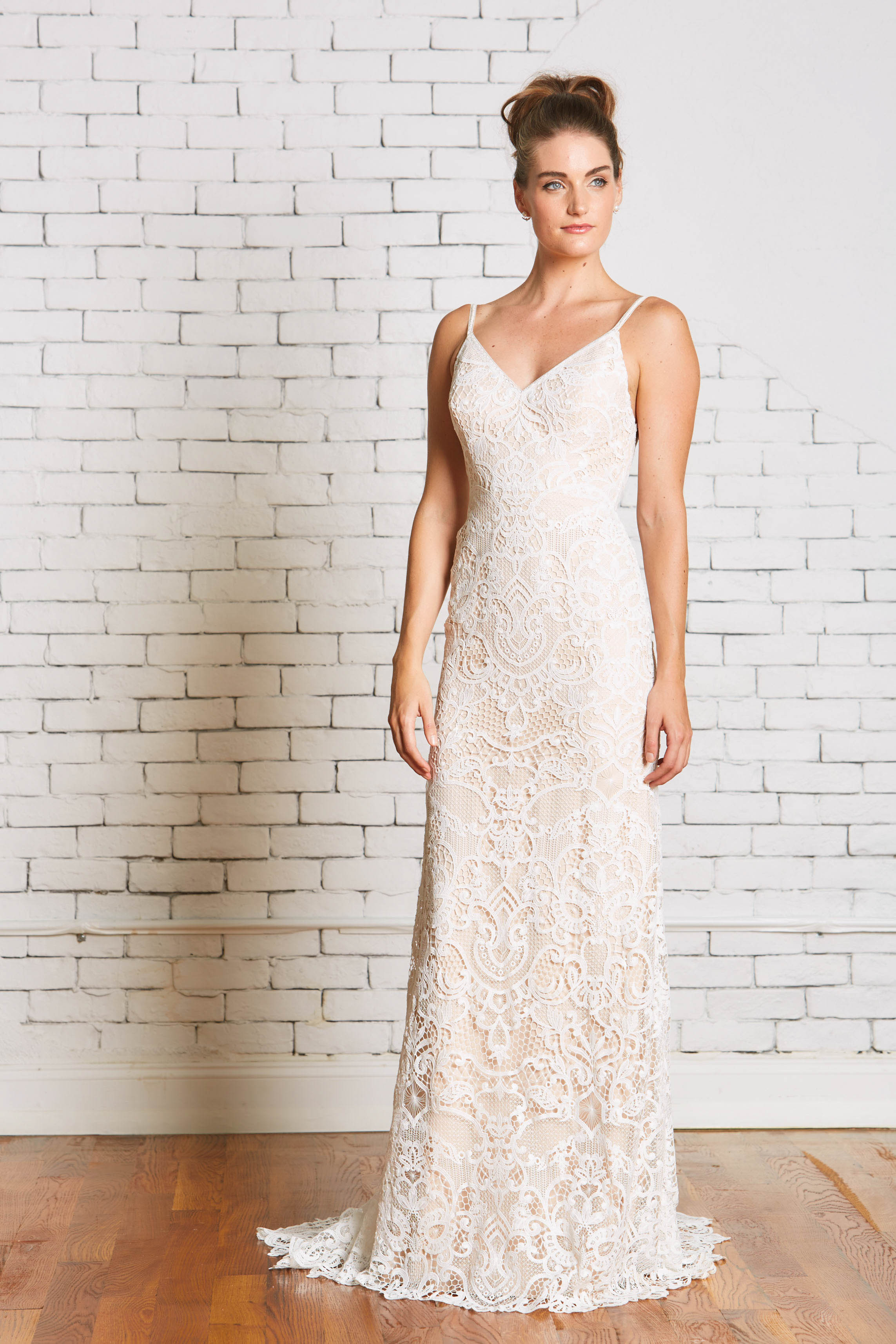 6a.Rebecca_Schoneveld_Siobhan_gown-14.jpg