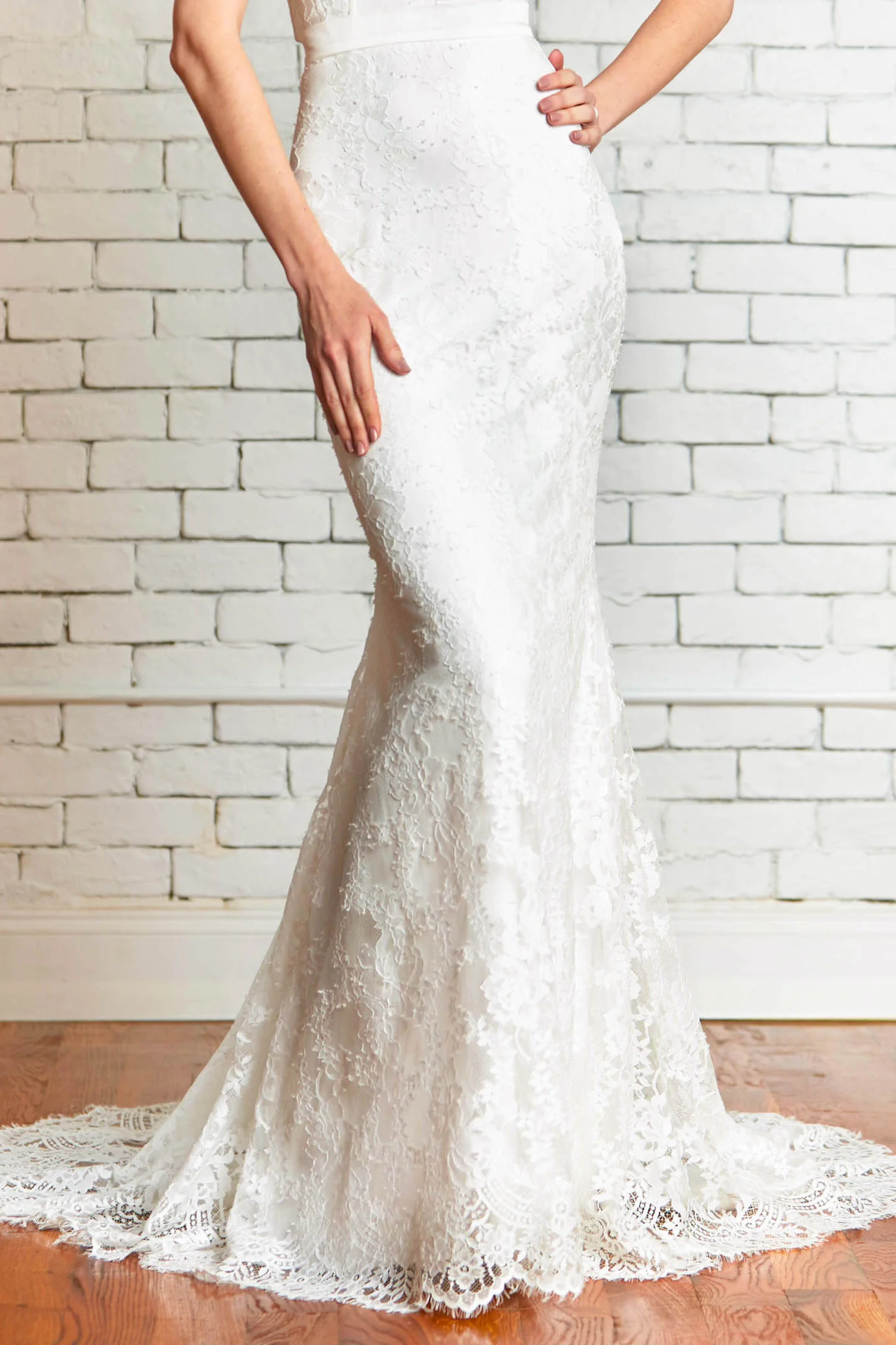 Hope-front_Lace_Mermaid_Fitted_skirt_Modern.jpg