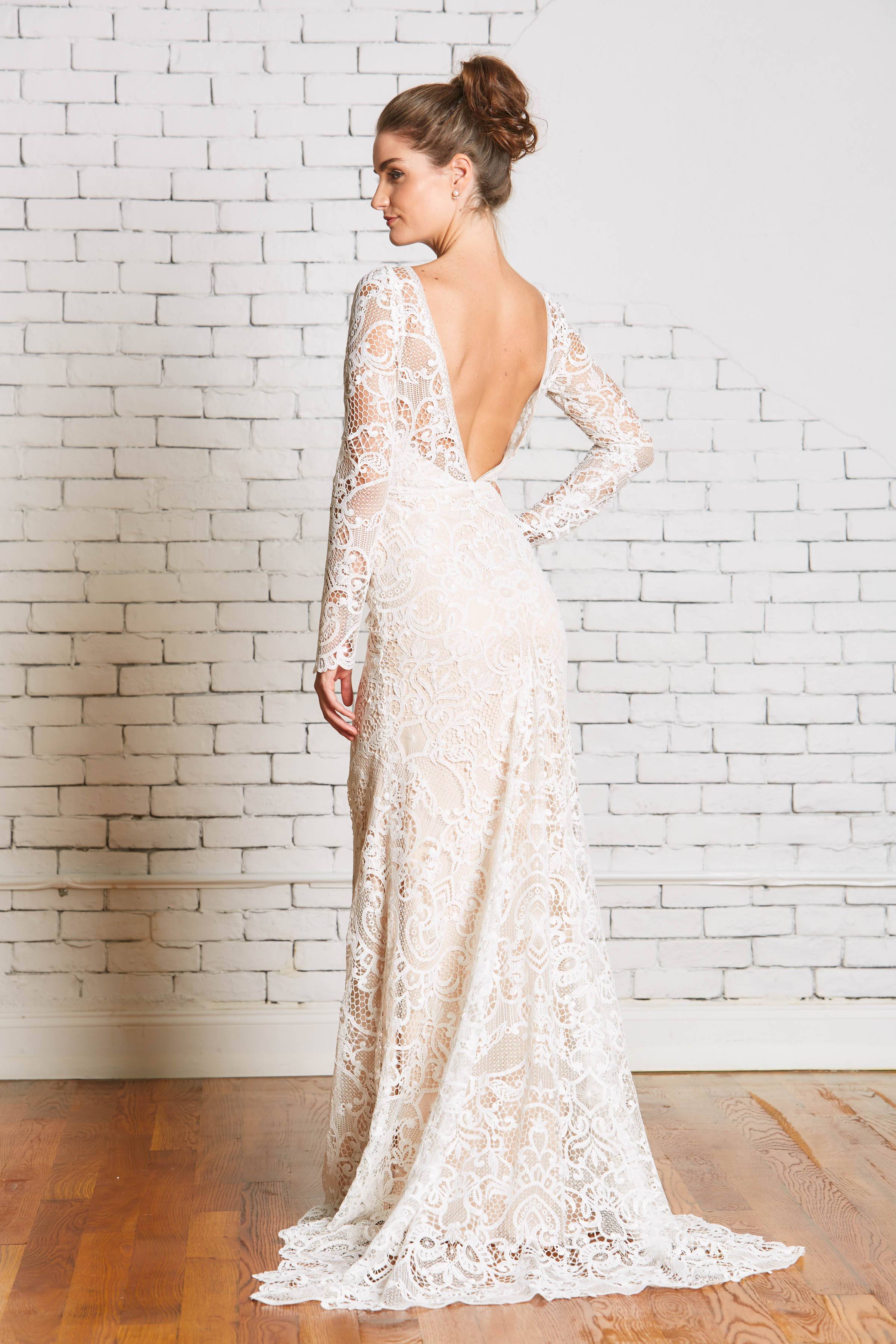 7b.Rebecca_Schoneveld_Freya_Top_Siobhan_Gown_Back-16.jpg