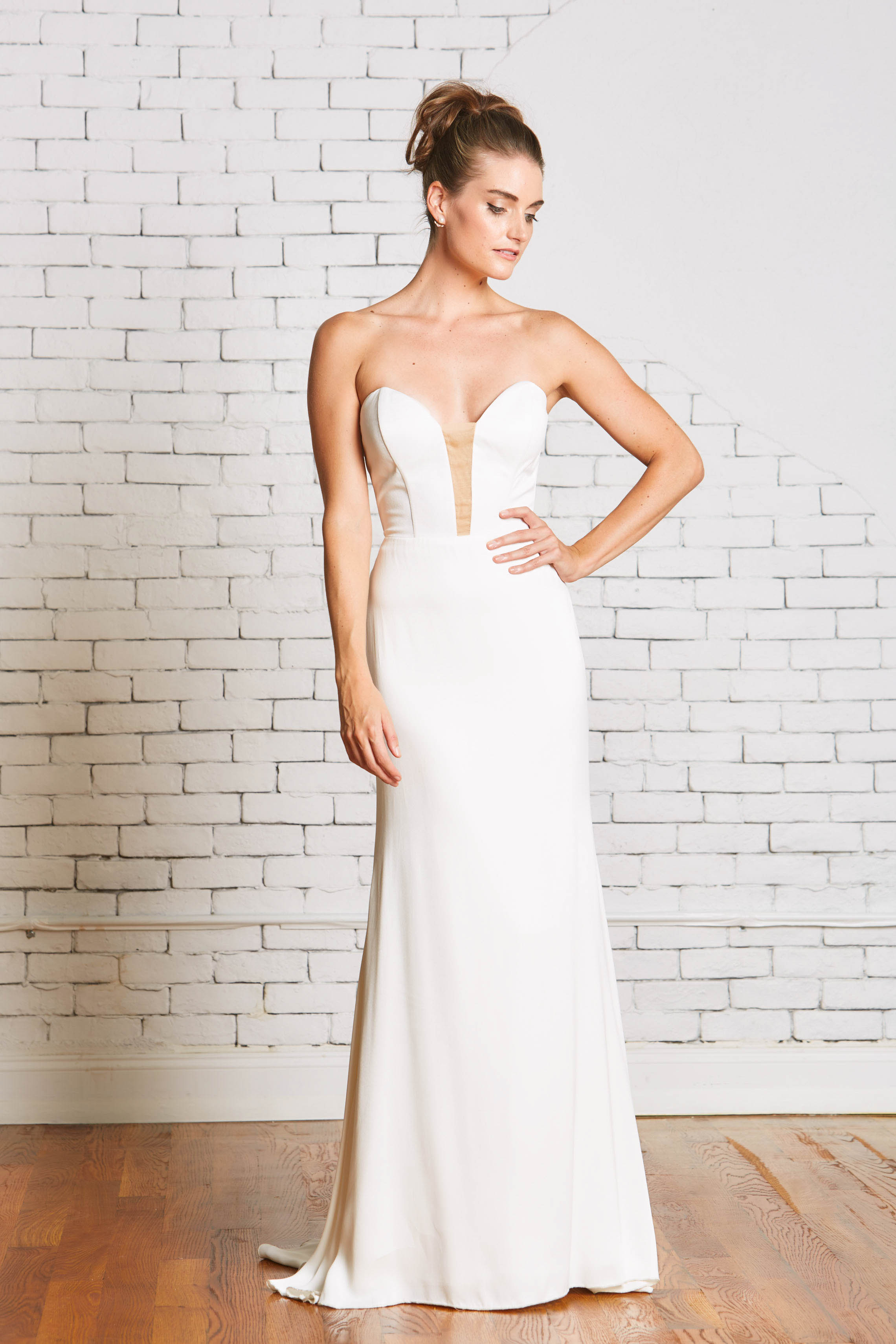 24.Rebecca_Schoneveld_Hensley_Gown-48.jpg