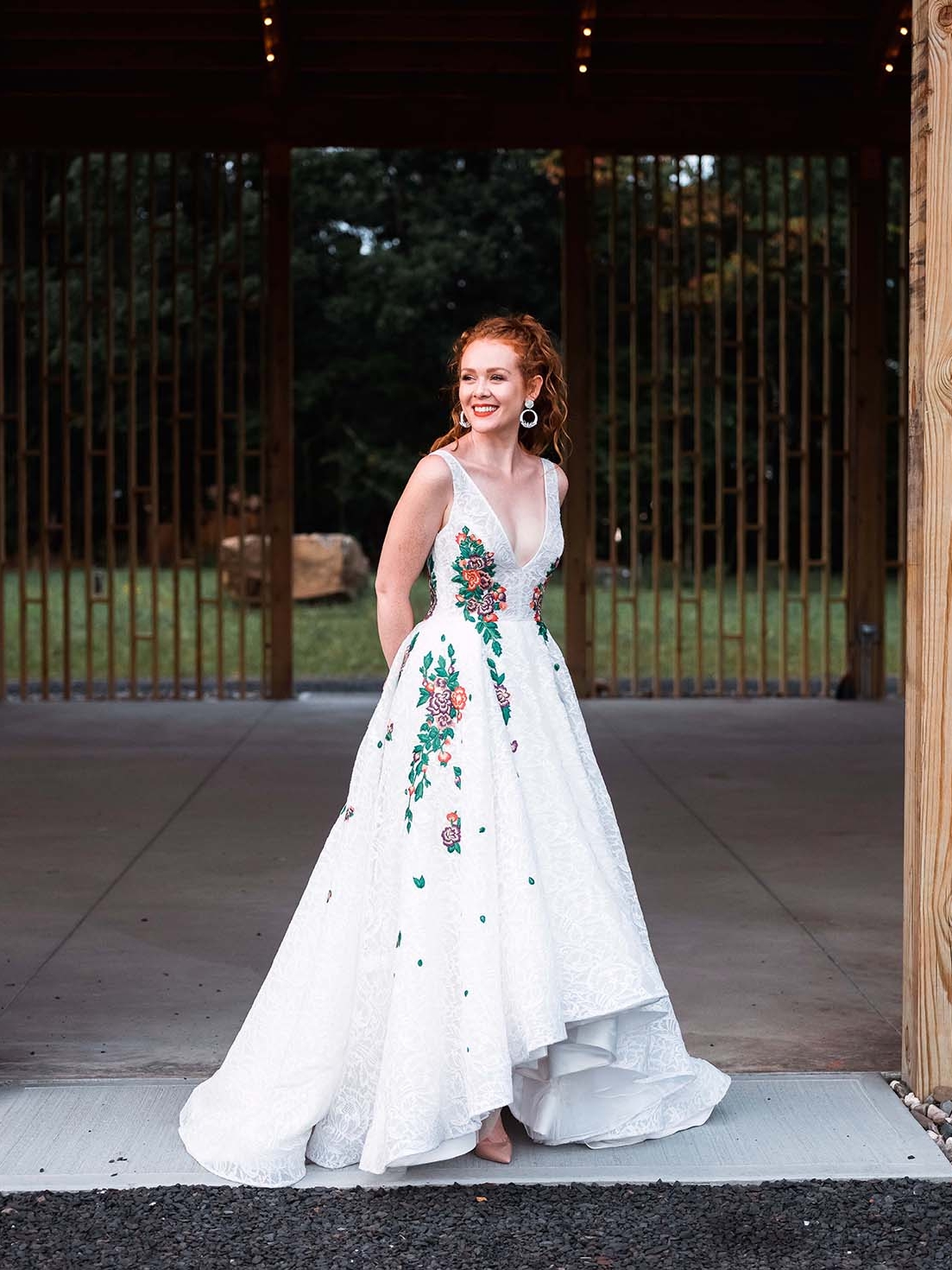 Rebecca_Schoneveld_Isabel_Gown_boho_highlow_Ballgown_plunging_v_v_neck_colored_embroidery_lace_bohemian_wide.jpg