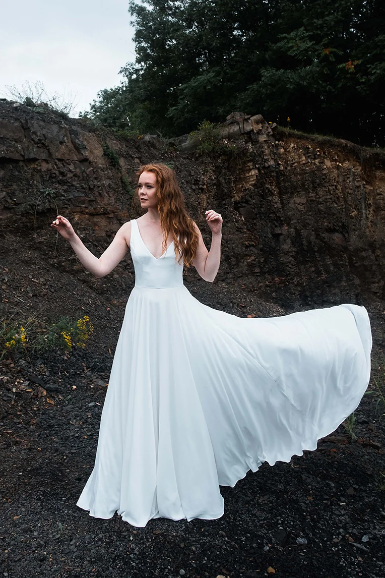 WSPCo-Gather-Greene-Rebecca-Schoneveld-Bridal-415_boho_simple_wedding_gown_beach_wedding.jpg