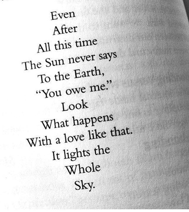 &ldquo;Look what happens with a love like that!&rdquo; 🖤

#love #unconditonallove #bekind #lovegod #lifeisbeautiful #sun #moon