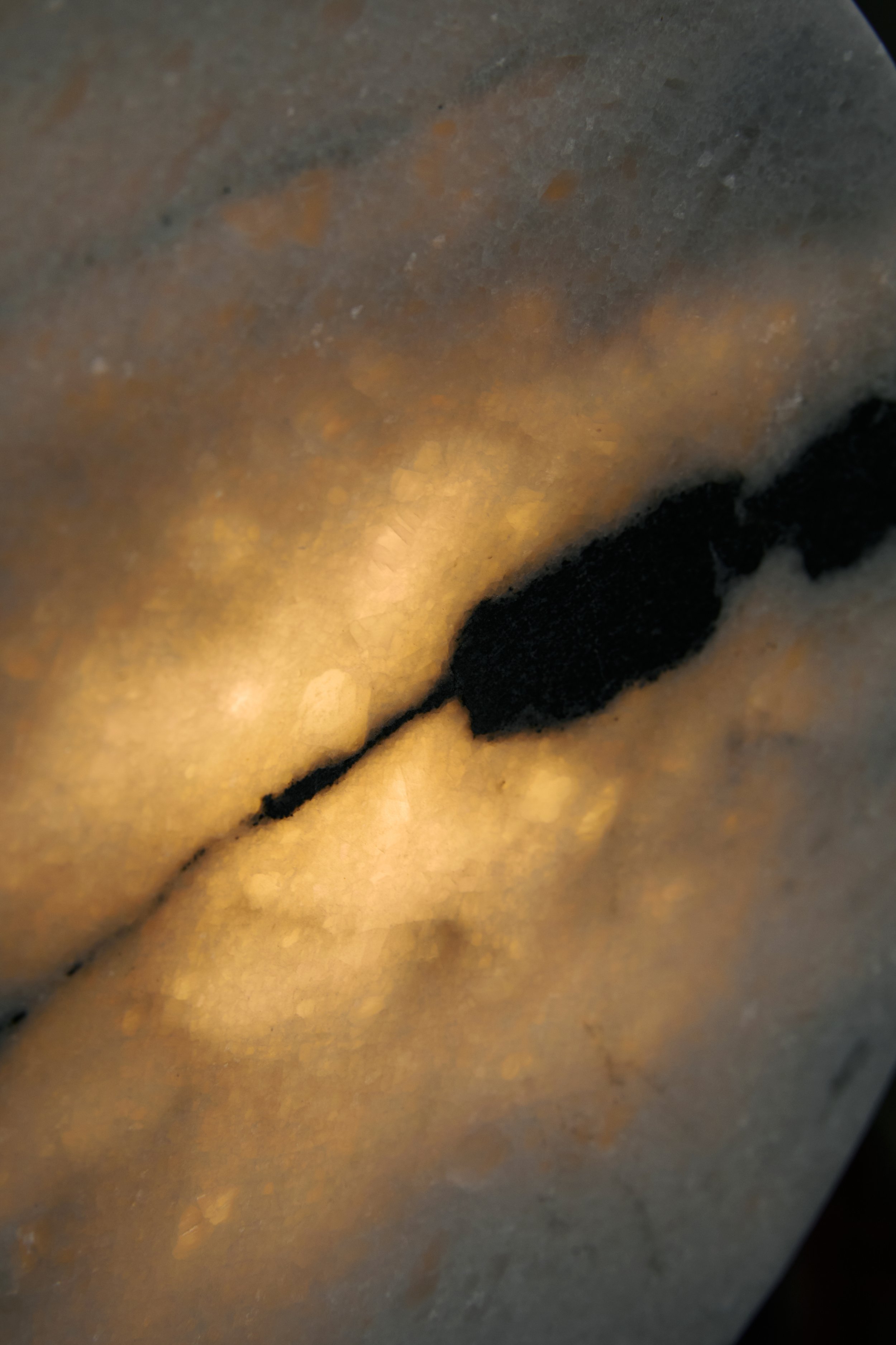 OM60_Lamp 01 Eclipse_Image_07.jpg