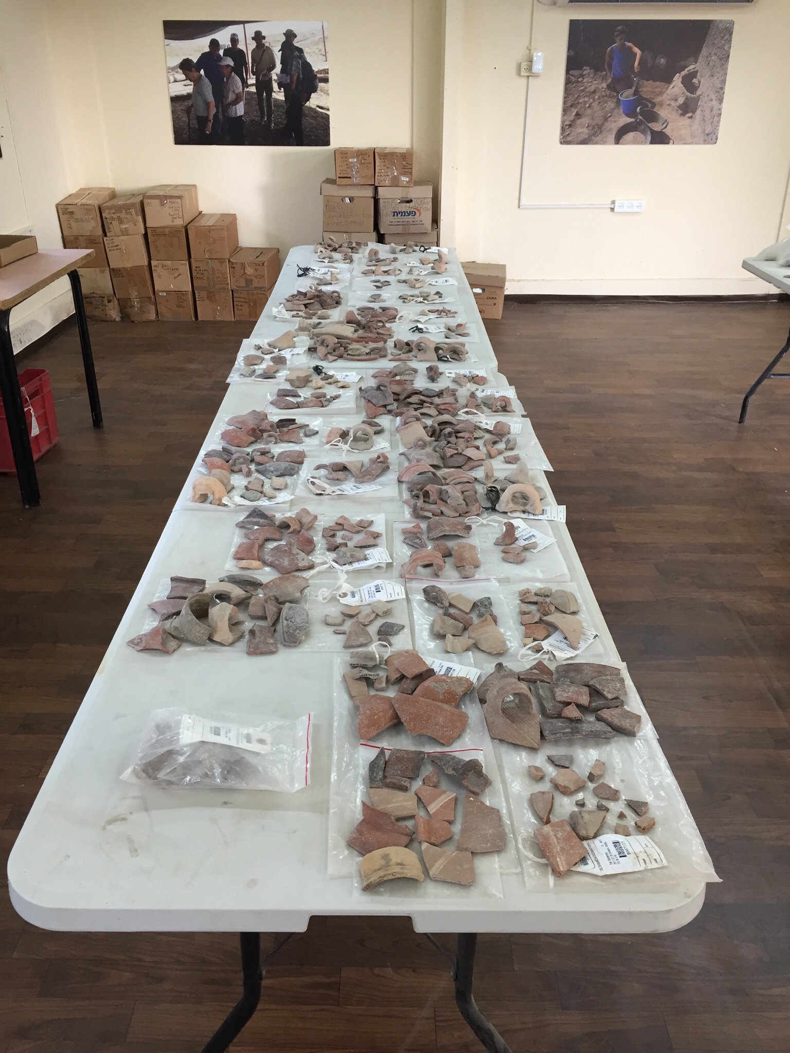 Grid 23/24 pottery