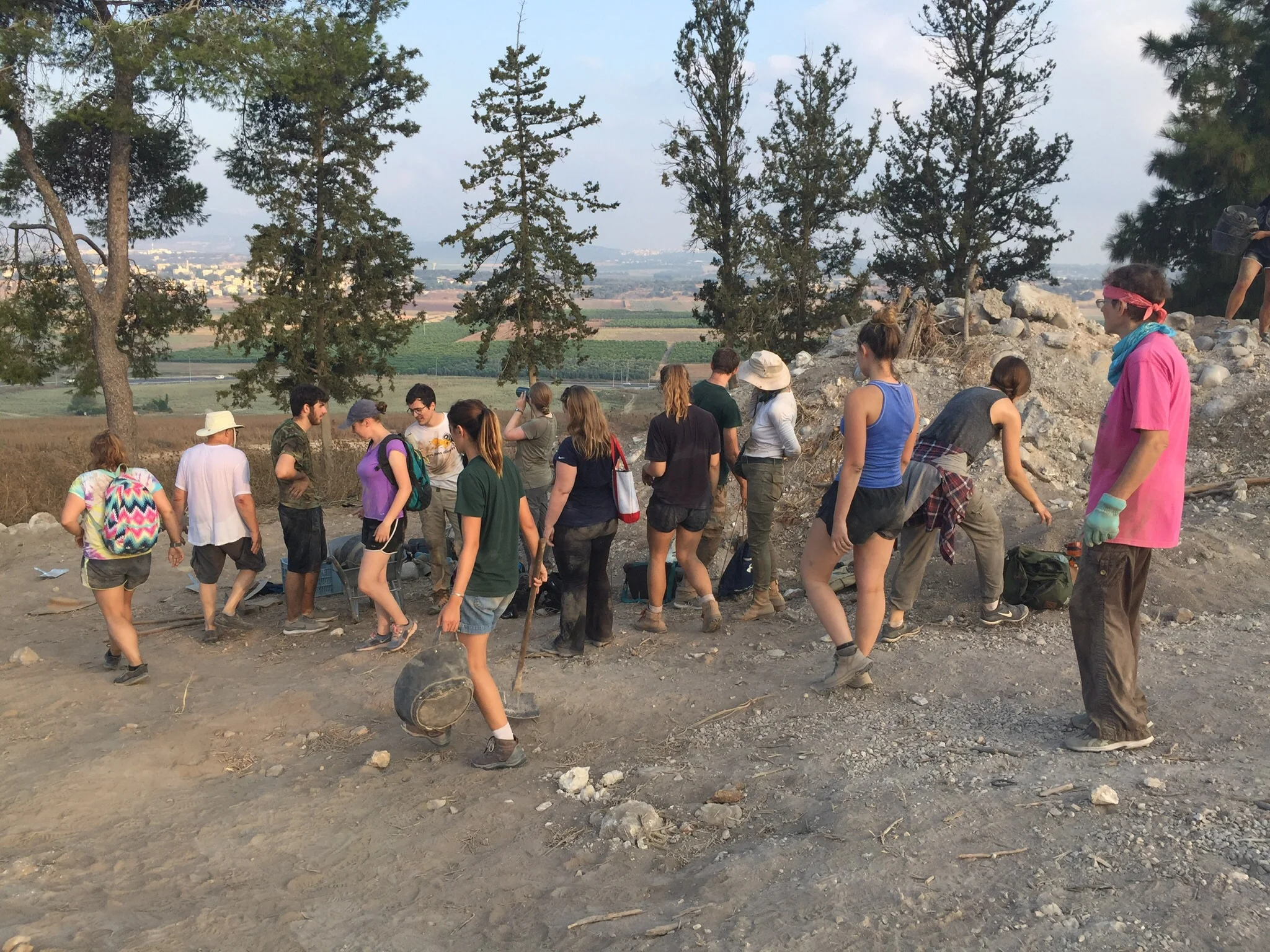 Conservation in Grid 33 complete, volunteers head back to the pottery compound
