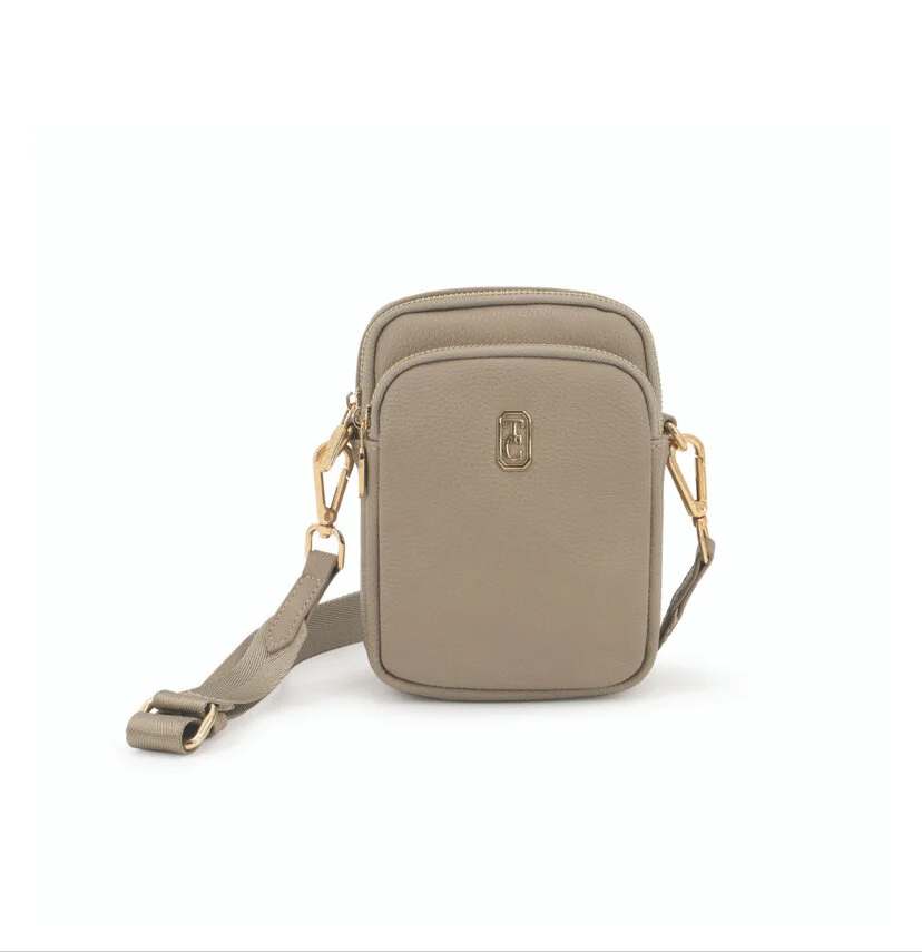 67ABA2C4-FD35-487F-898A-E4F6CFE99509