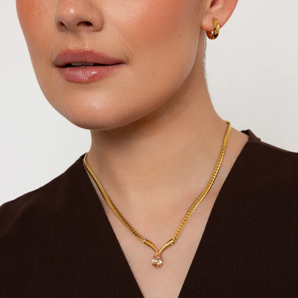 KNIGHT AND DAY Zora Dark Champagne Necklace