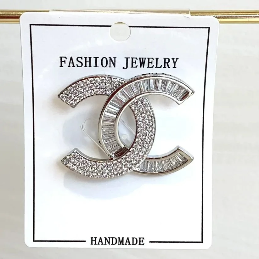 Éclat Royale Diamante Brooches