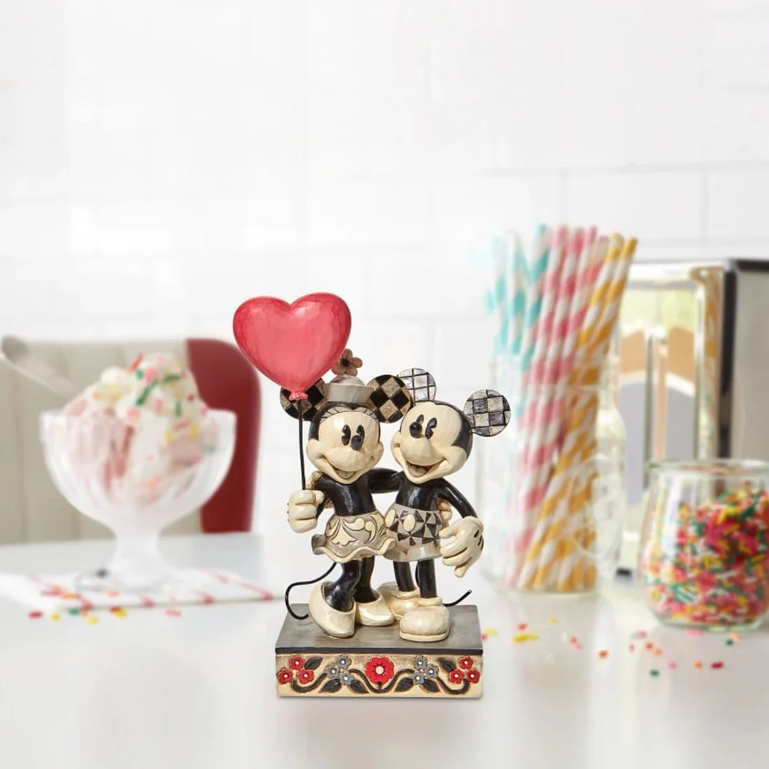 Jim Shore Mickey And Minnie Love Balloon