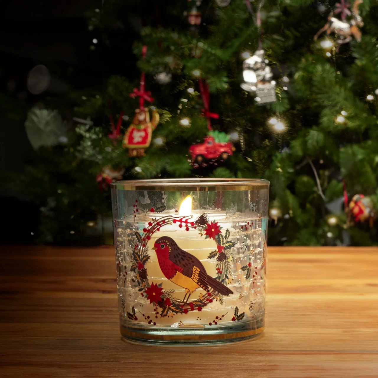 160248_ROBIN_LED_CANDLE_LIFESTYLE_2__28961.jpg