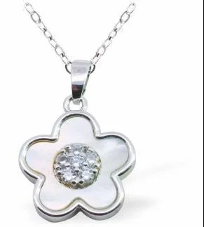 Silver Coloured Daisy Necklace