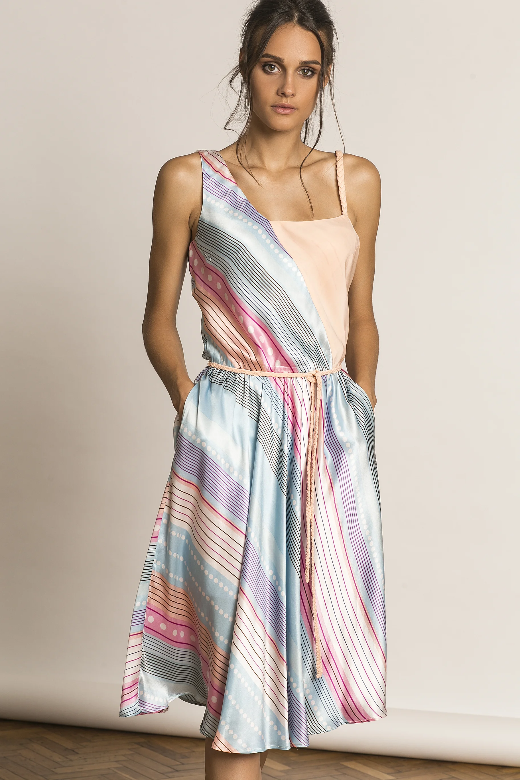 Natalyeea Lookbook 4.jpg
