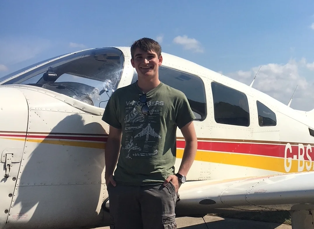 Going Solo with a Flying Scholarship