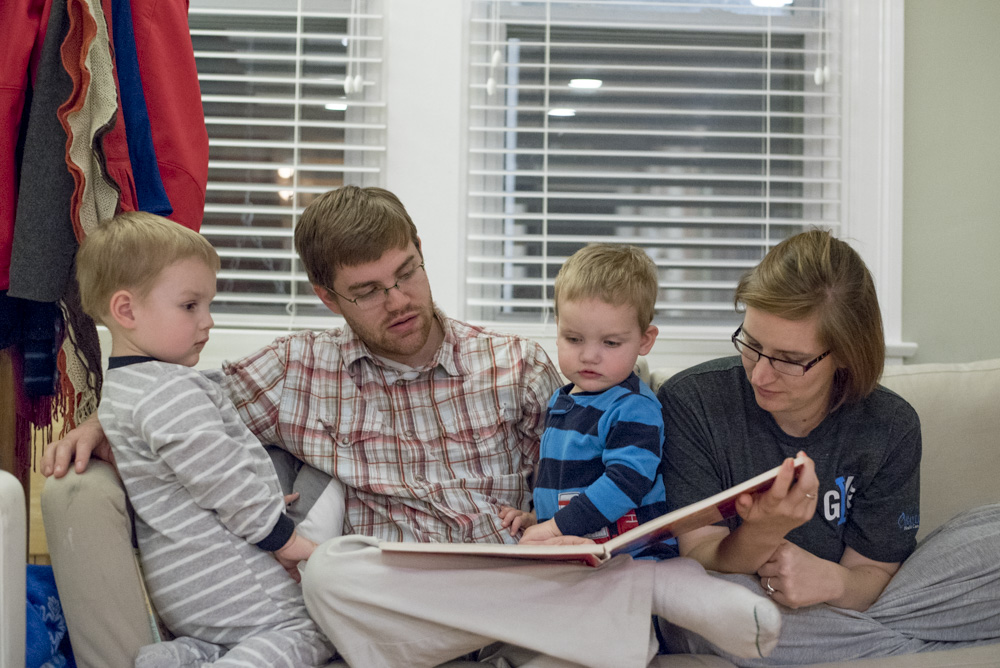 Family reading story