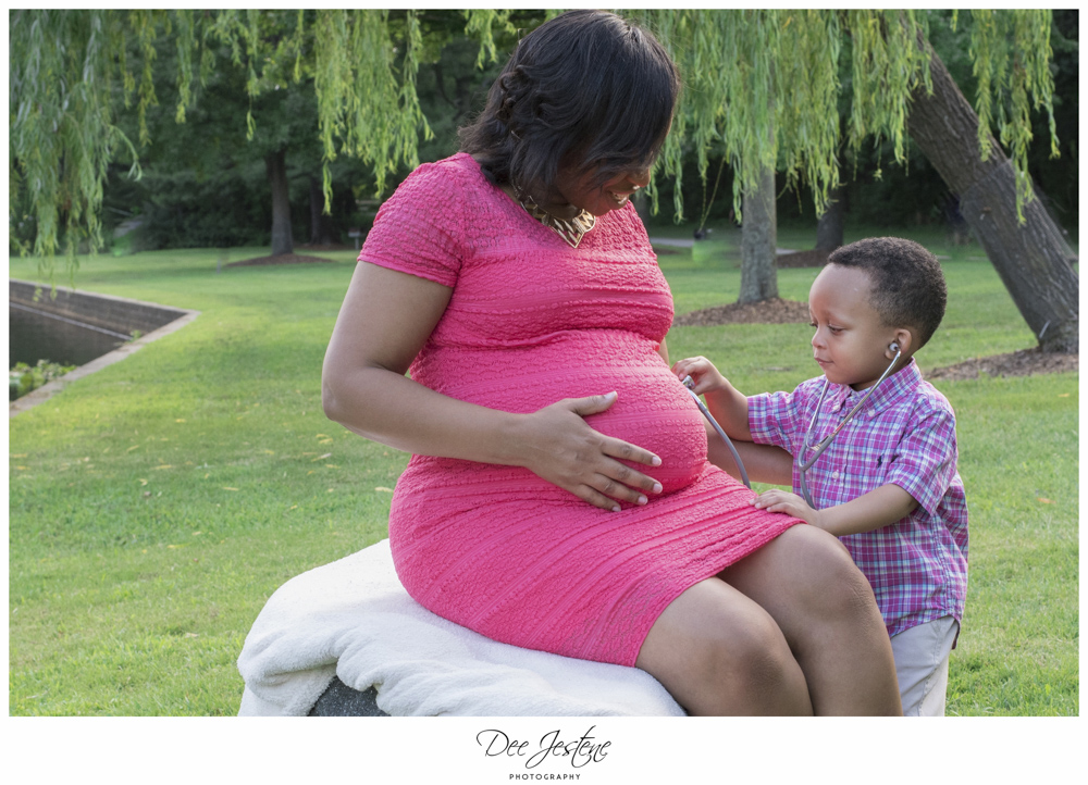 Maternity Photo shoot in Allen Pond Park MD African American Family Photography