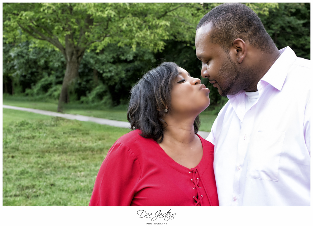 Maternity Photo shoot in Allen Pond Park MD African American Family Photography