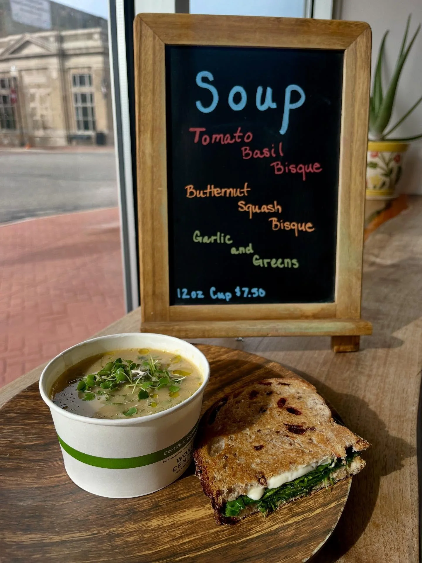 🥣 New soup alert!
Our Garlic &amp; Greens is here &mdash; roasted garlic, caramelized onion, kale, soy milk &amp; cashew cream, topped with basil oil and micro arugula. 🌿

Cozy, creamy, and great for your immune system 💪

Try it solo or with our S
