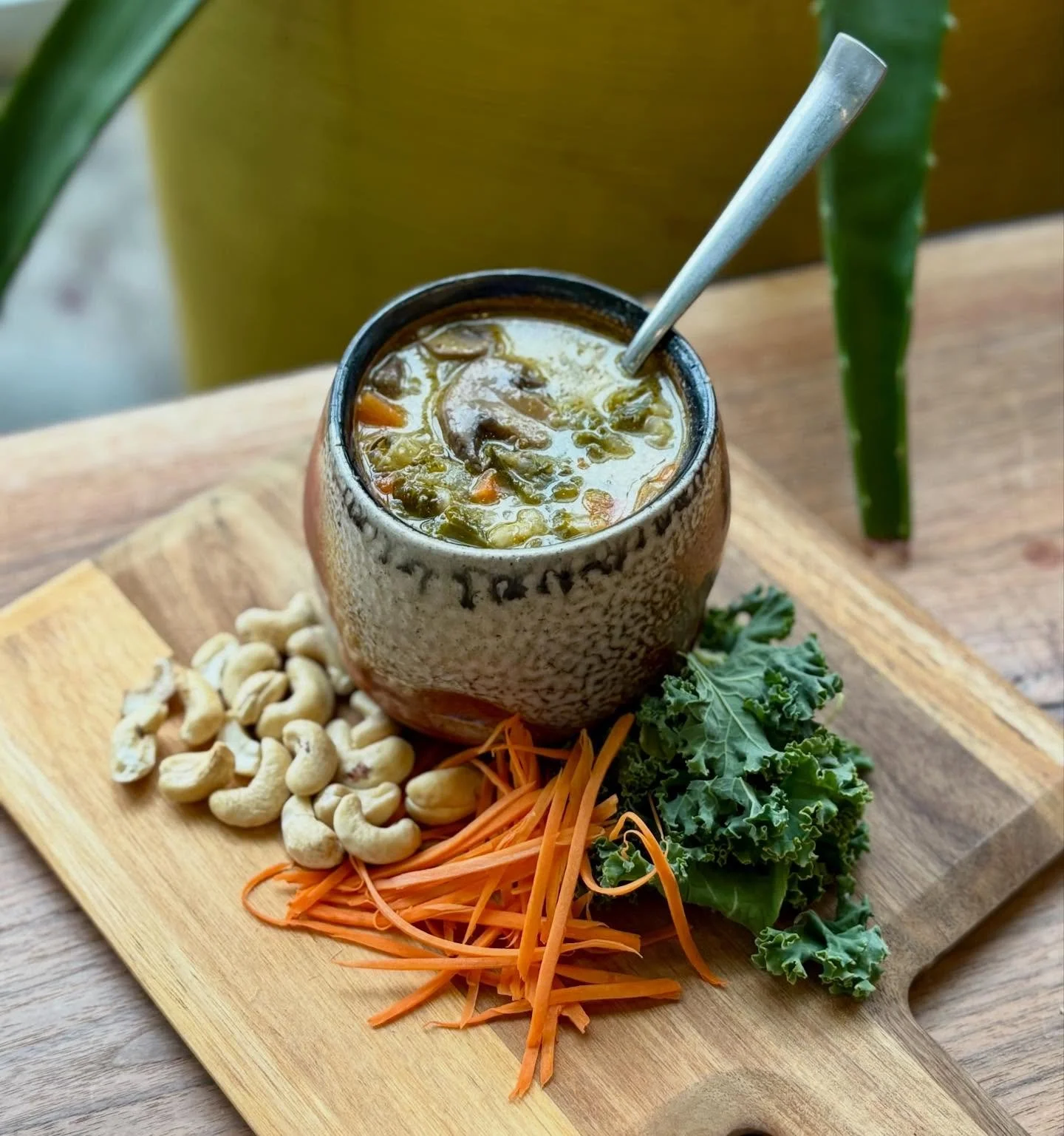 🍲 Soup of the Week
Wild rice simmered with celery, carrot, onion, mushrooms &amp; kale, finished with a creamy cashew broth. Cozy, nourishing, and 100% plant-based 🌿