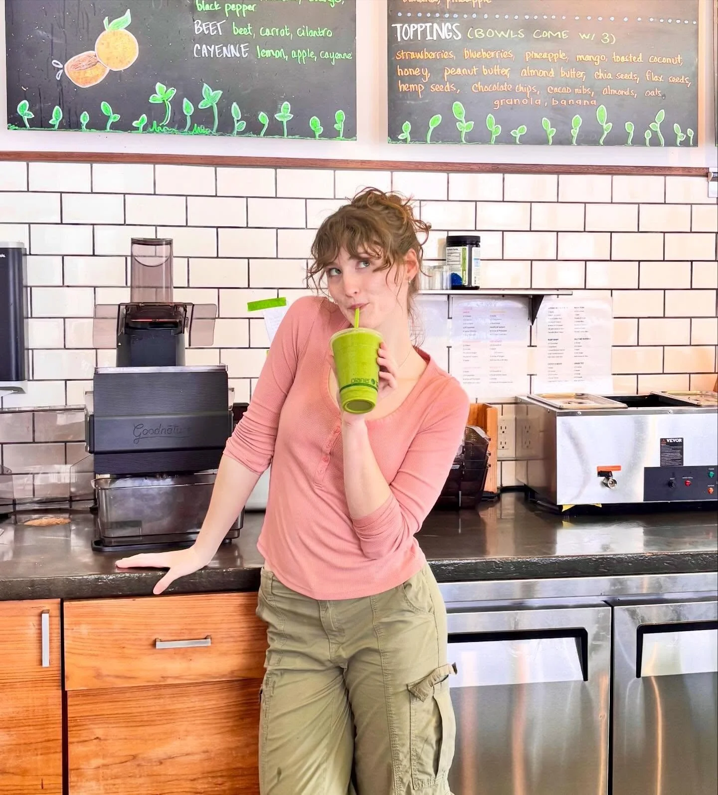 Celebrating another trip around the 🌞 for Ellie! 🎉💚

Your positivity makes every shift brighter we&rsquo;re so lucky to have you. Cheers to you! 🥳