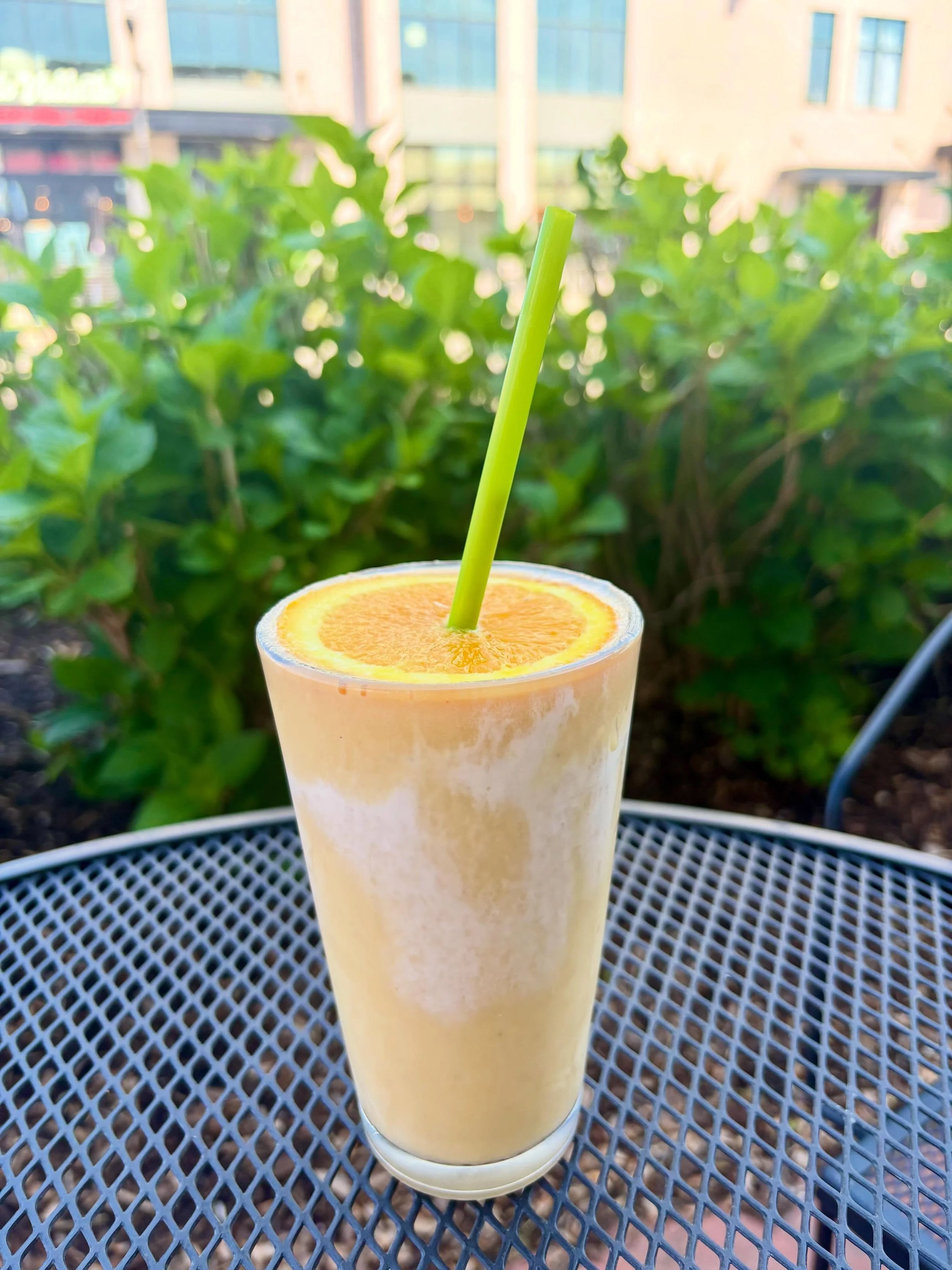 🍊✨ Smoothie of the Month ✨🍌

Meet the Orange Creamsicle Smoothie &hellip; it&rsquo;s sunshine in a cup!

A dreamy blend of sweet orange, ripe banana, creamy vanilla, and smooth almond milk that tastes just like the classic frozen treat you grew up 