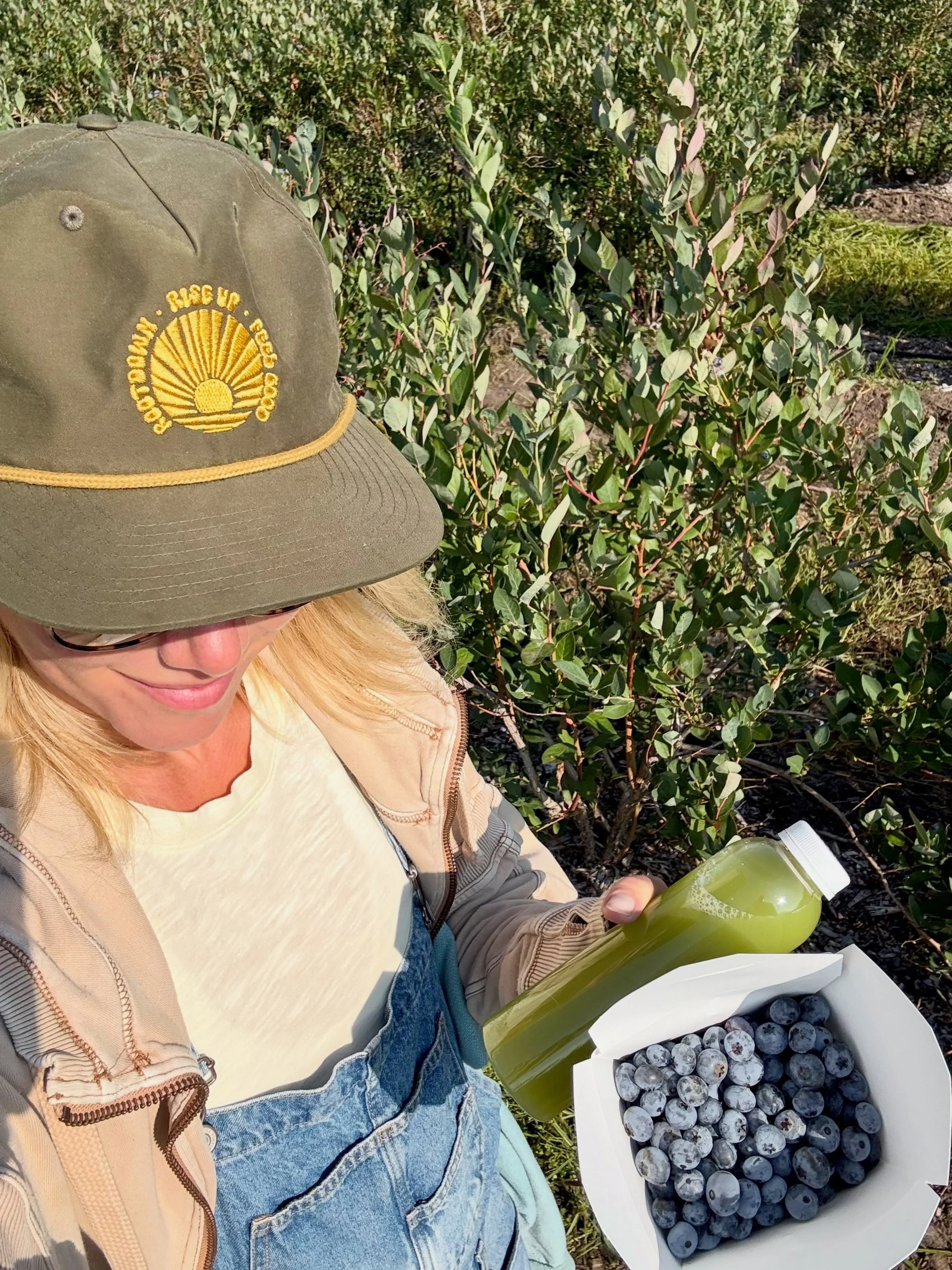 🫐 From the farm to your cup.

We&rsquo;re so grateful for our friends at Sodini Blueberry Farm for supplying the blueberries we use at Rootdown! 💙

Their beautiful, fresh blueberries are a key ingredient in our Kokomo &hellip;one of our top-selling