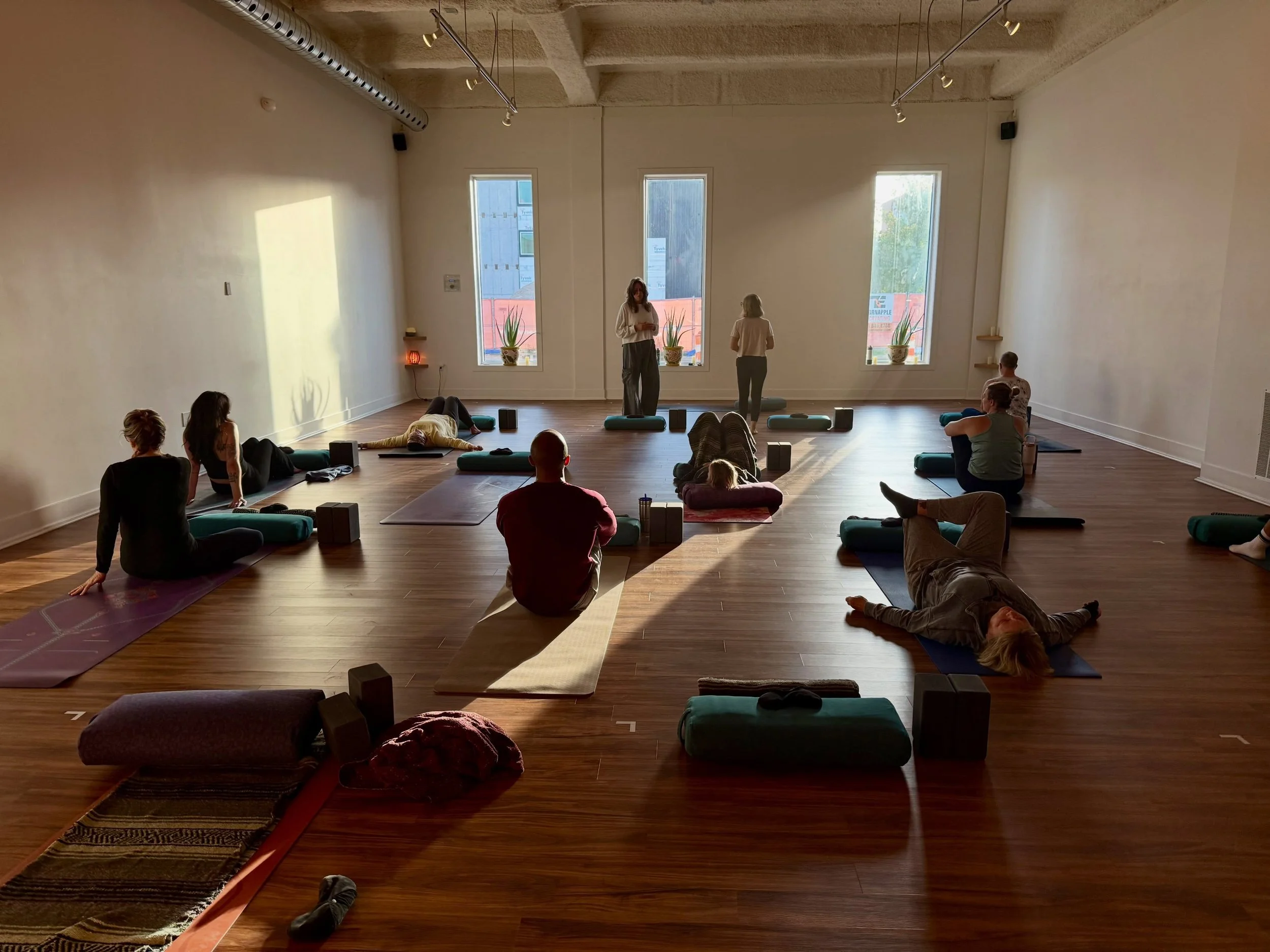 A beautiful evening of rest, relaxation, and connection. 🤍
Thank you to Helen and Julia for holding space and to everyone who joined us. So grateful for our Rootdown community and the moments we share to breathe, connect, and simply be. ✨