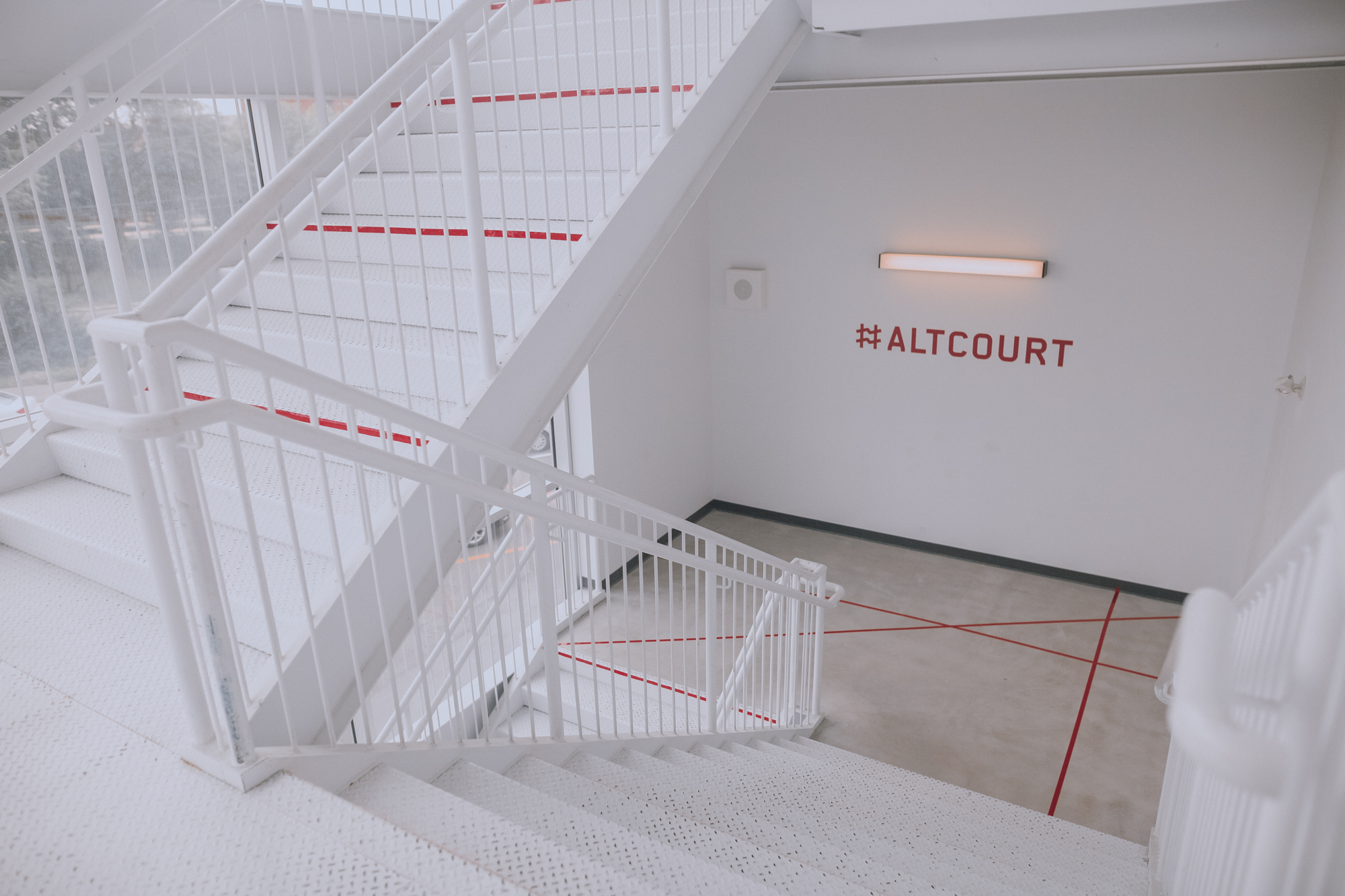 Entering the #Altcourt party (© Karel Chladek)