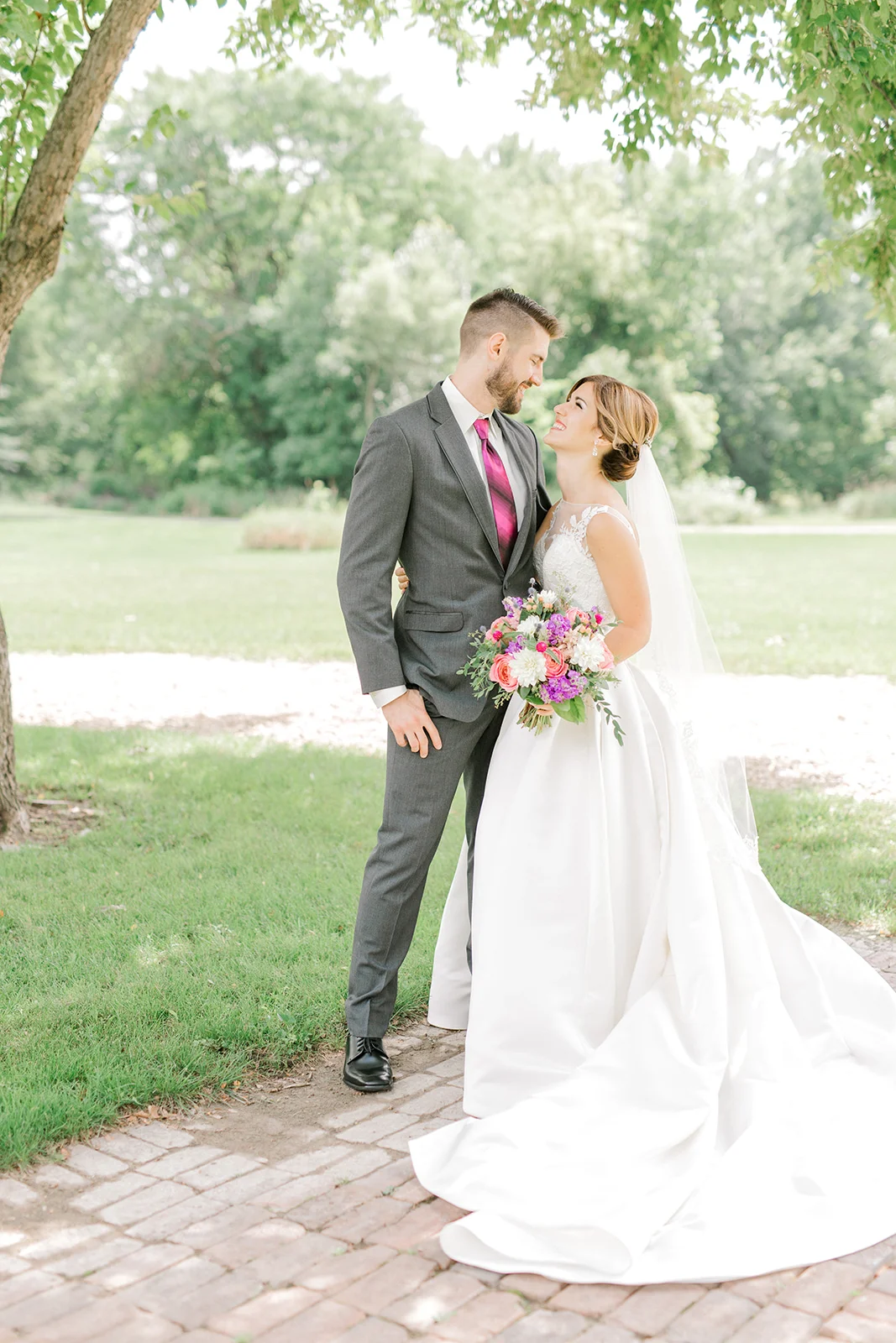 Ushers_Ferry_Cedar_Rapids_Wedding_Ella+Phil-0456.jpg