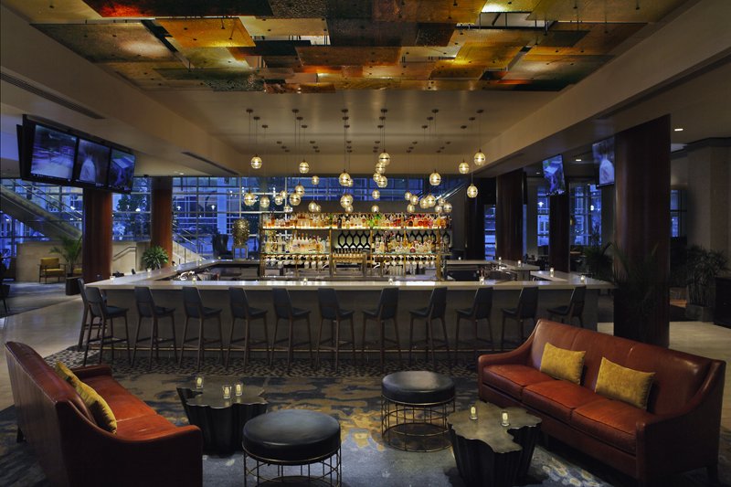 1 ©Huber Bar Hero Evening LR.jpg