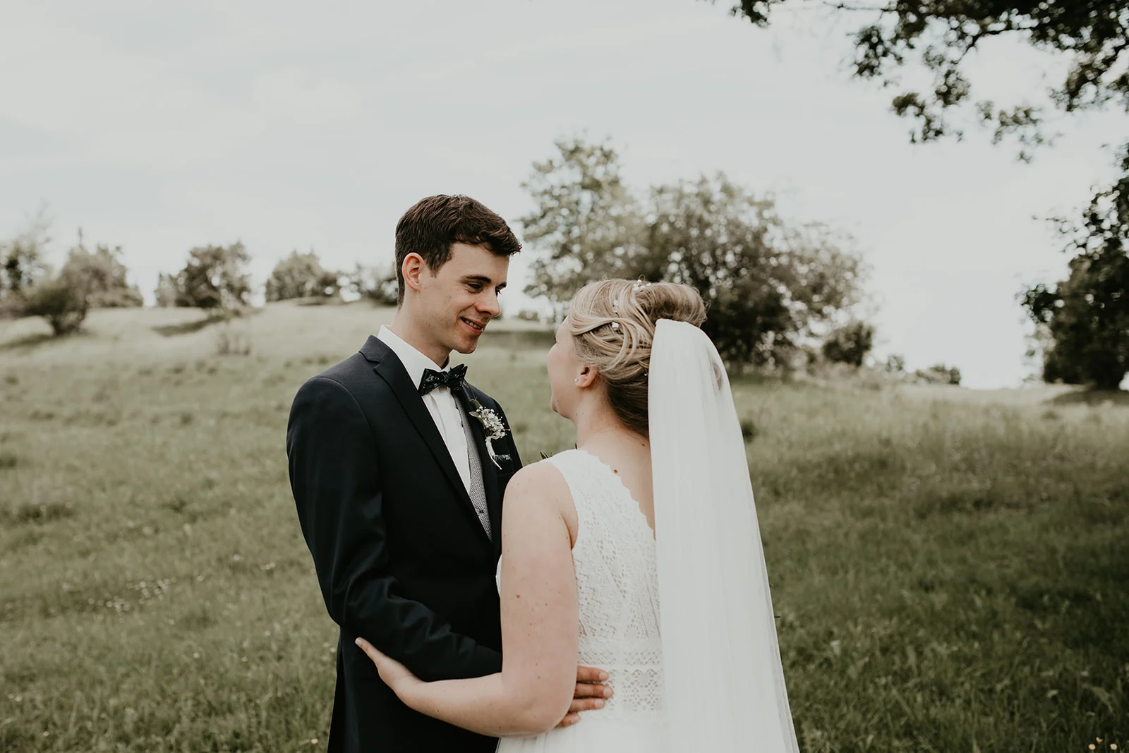 Christina___Julian_20_Hochzeitsfotograf_Craislheim.jpg