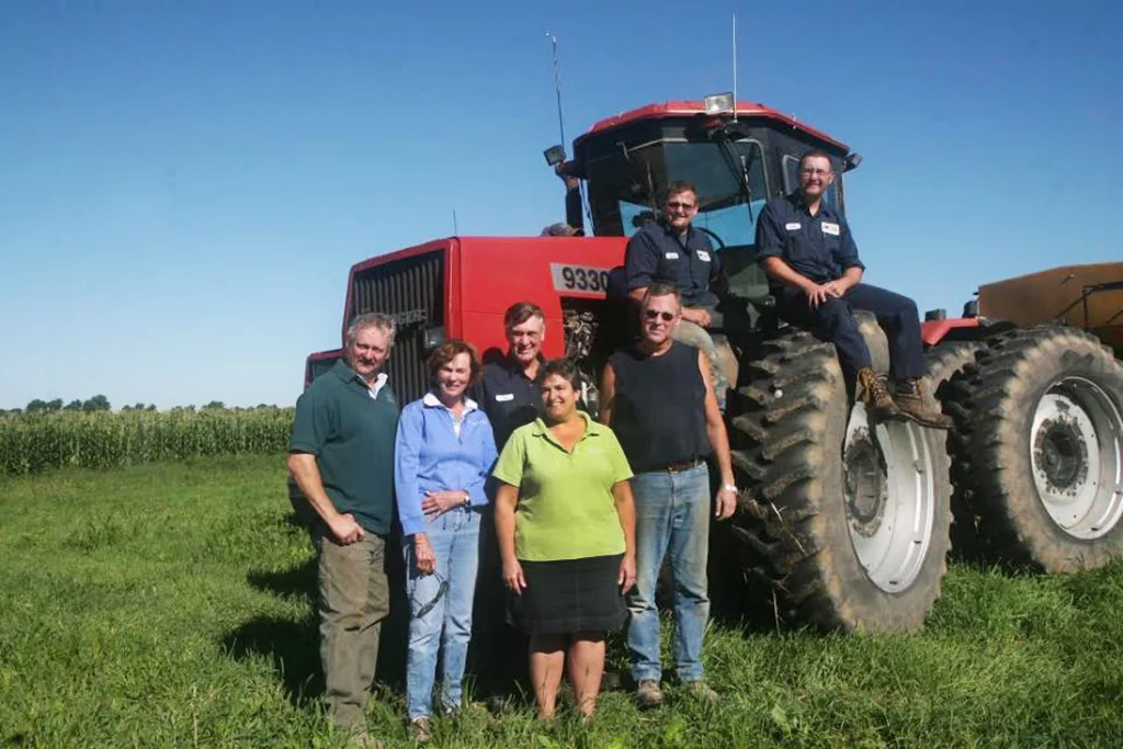 Members of the Stein Family work together on their family farm, along with many full-time employees, some of whom have been working with the Stein's for up to 25 years. Photo sources: Daily Herd