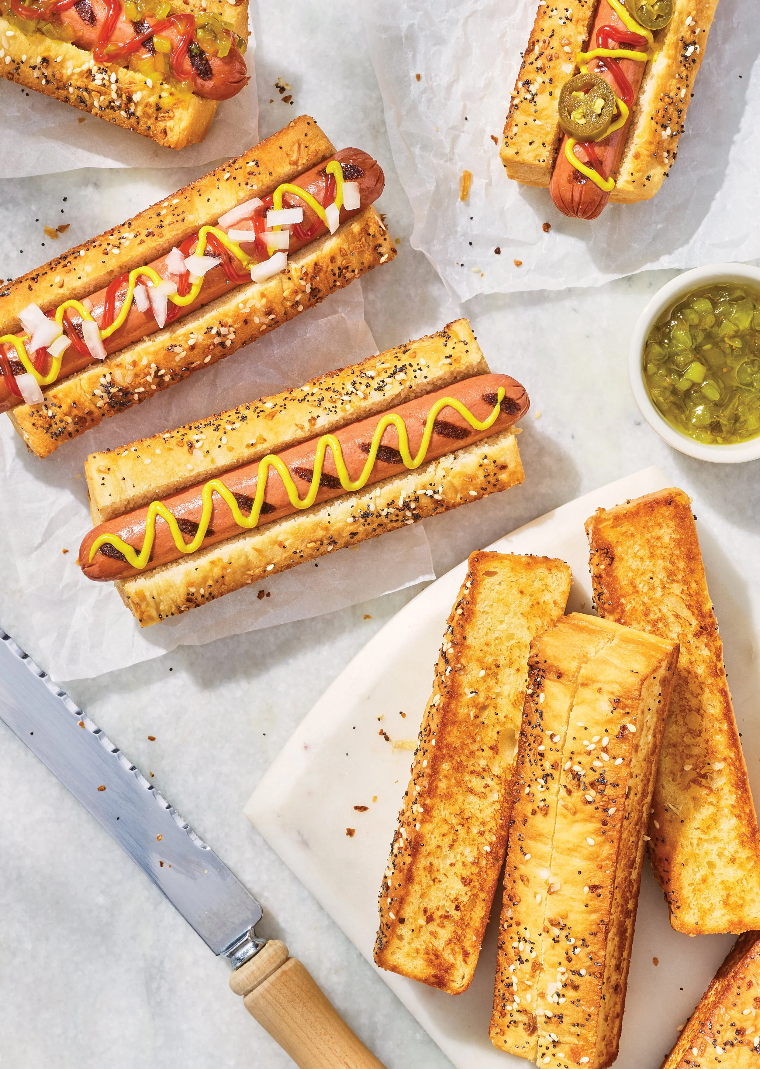 Sourdough Hot Dog Buns_Summer 26 Lifestyle Direct_2025_Shot 1_2666.jpg